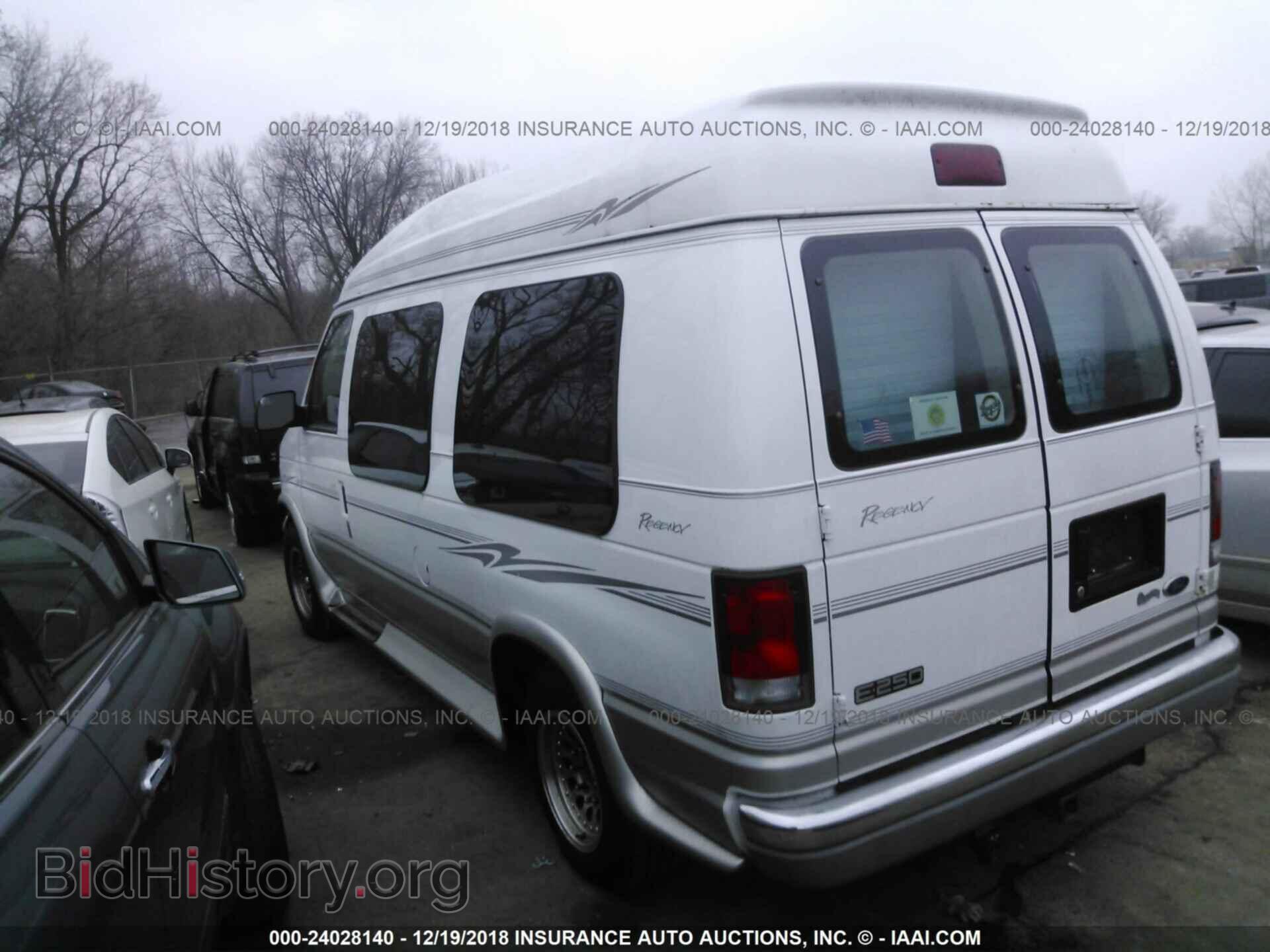 2000 FORD ECONOLINE - VIN: 1FDPE24L0YHB85627 - Photo 3
