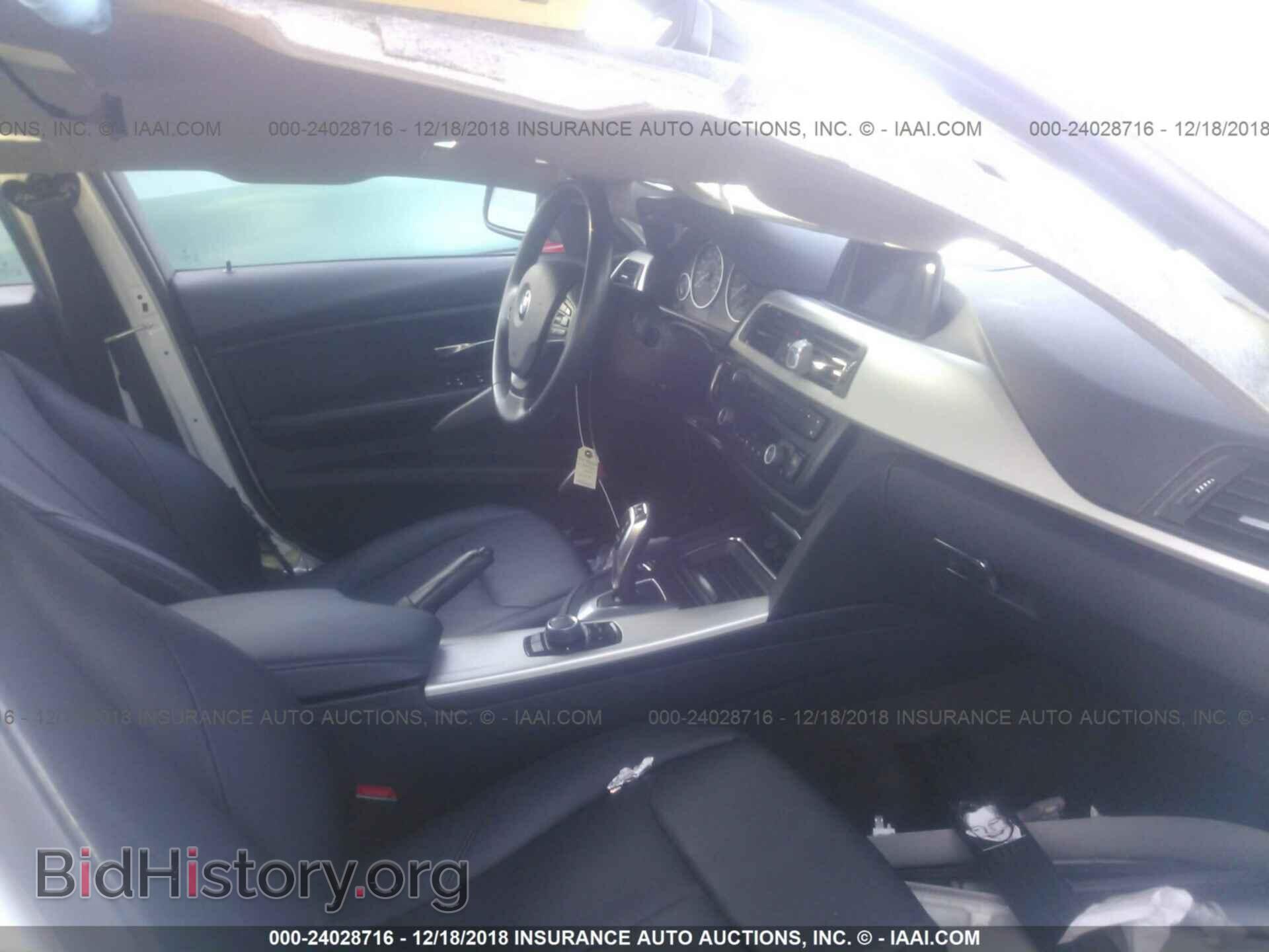 2014 BMW 320 - VIN: WBA3B1C57EK133061 - Фото 5