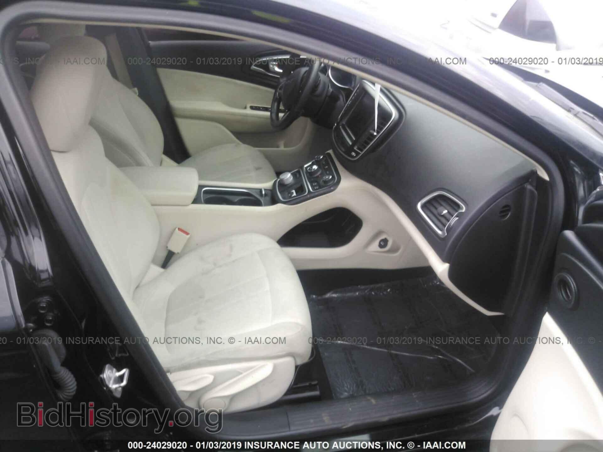 2016 CHRYSLER 200 - VIN: 1C3CCCAB8GN121334 - Photo 5