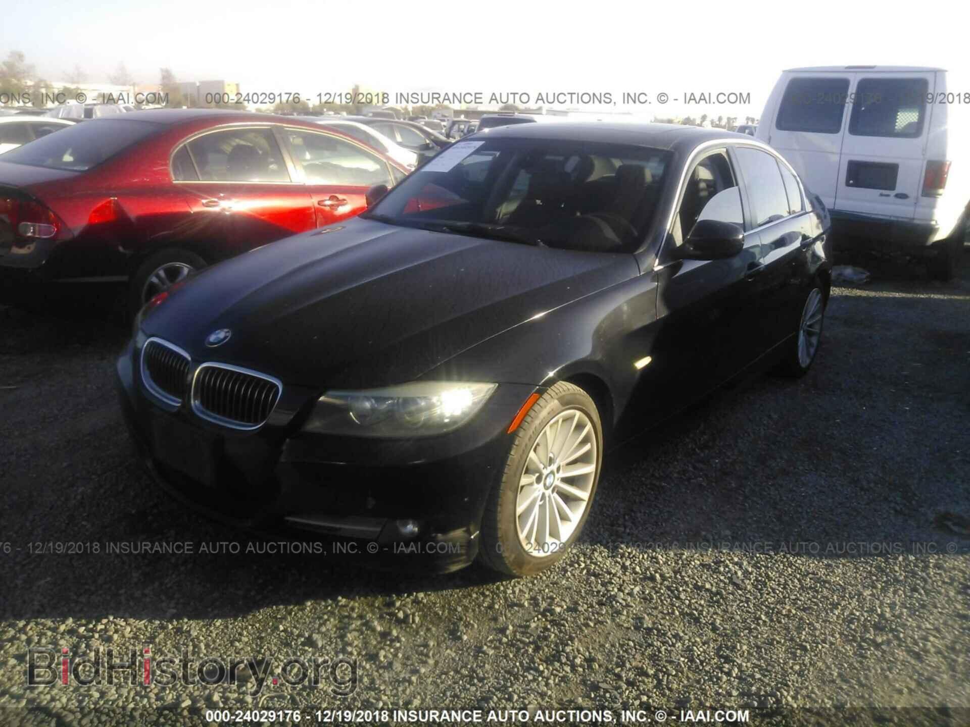 2011 BMW 335 - VIN: WBAPN7C56BA949899 - Photo 2