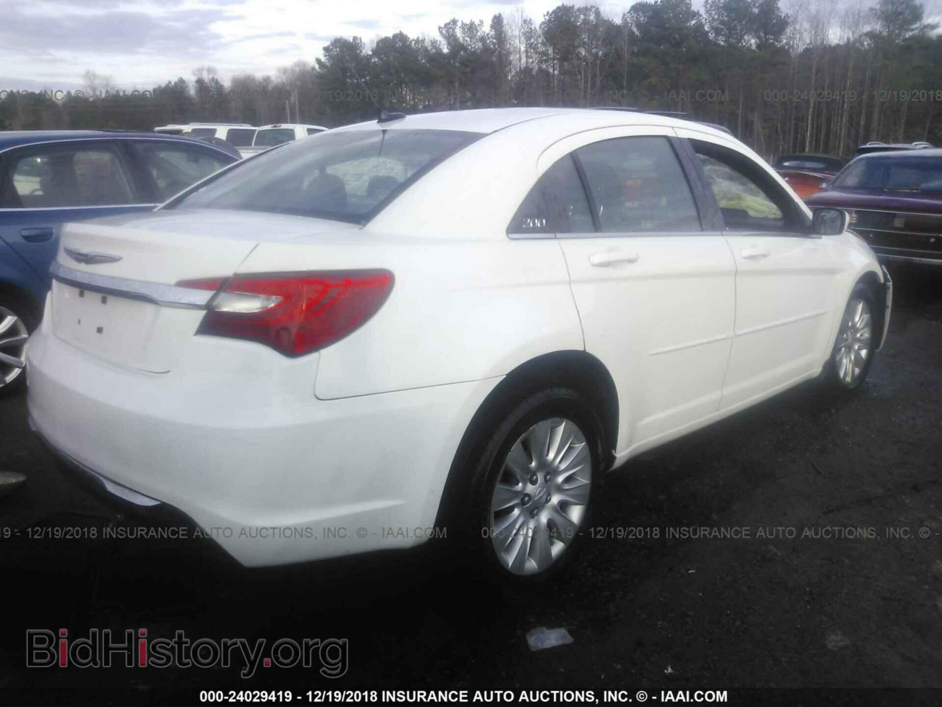2011 CHRYSLER 200 - VIN: 1C3BC4FB7BN547261 - Photo 4