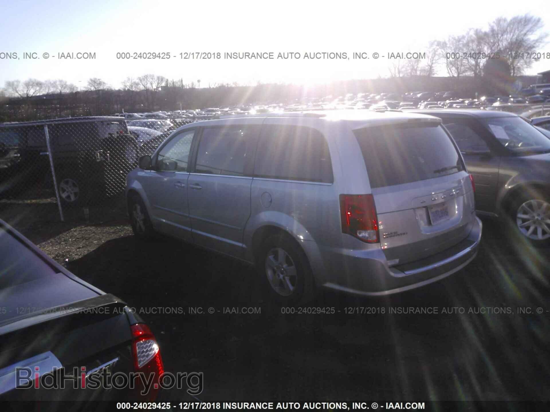 2011 Dodge Grand caravan - VIN: 2D4RN5DG2BR657164 - Фото 3