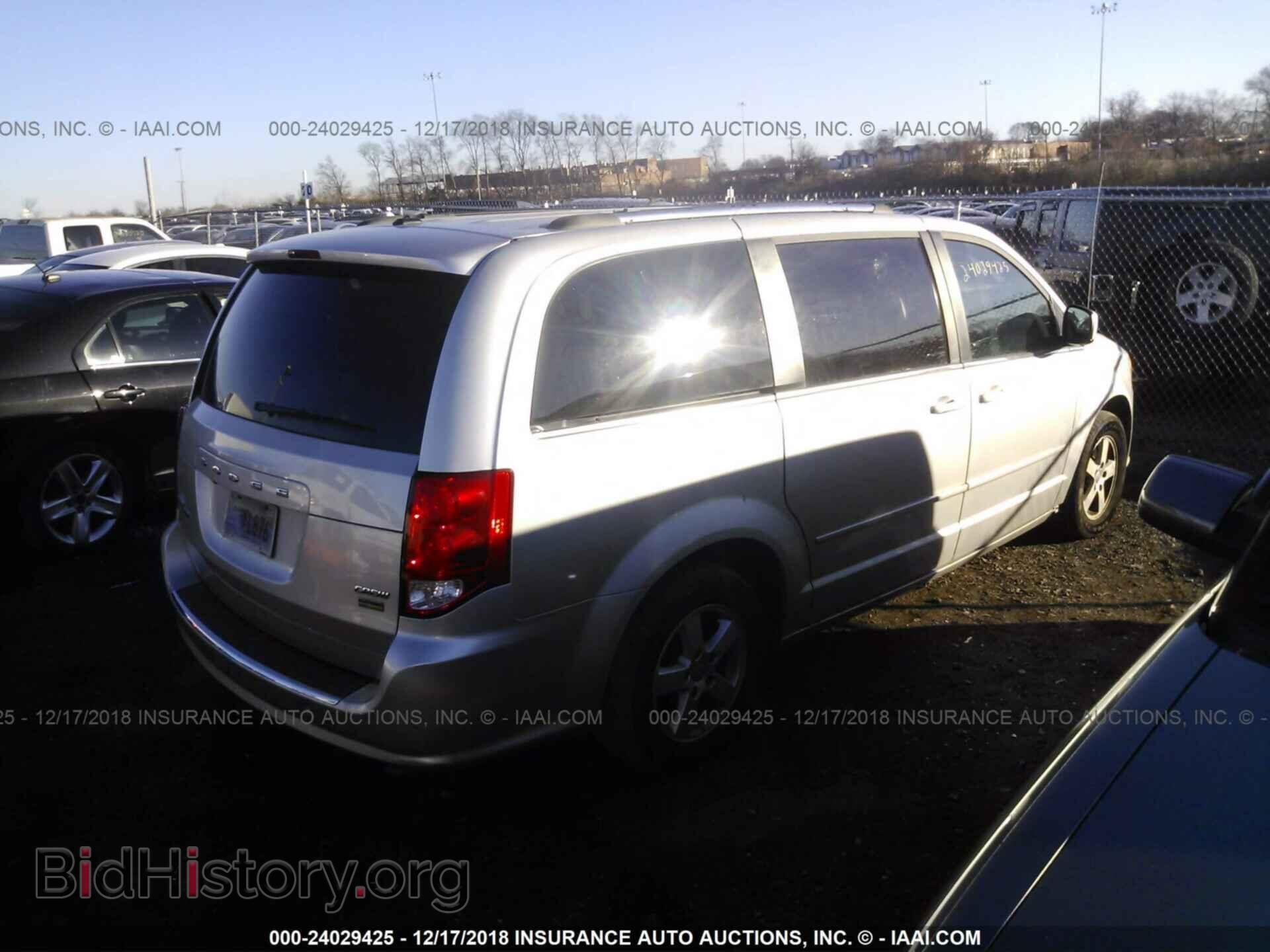 2011 Dodge Grand caravan - VIN: 2D4RN5DG2BR657164 - Фото 4