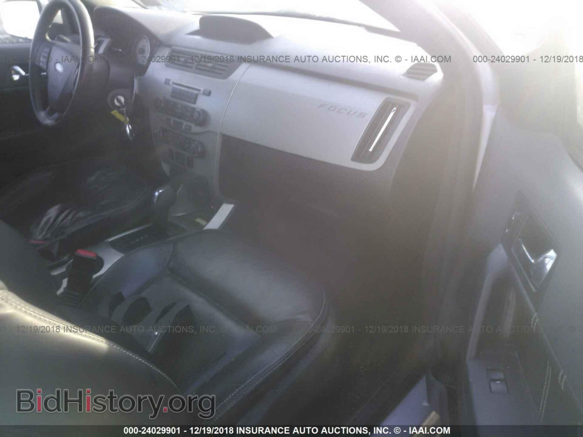 2011 FORD FOCUS - VIN: 1FAHP3GN1BW151663 - Photo 5