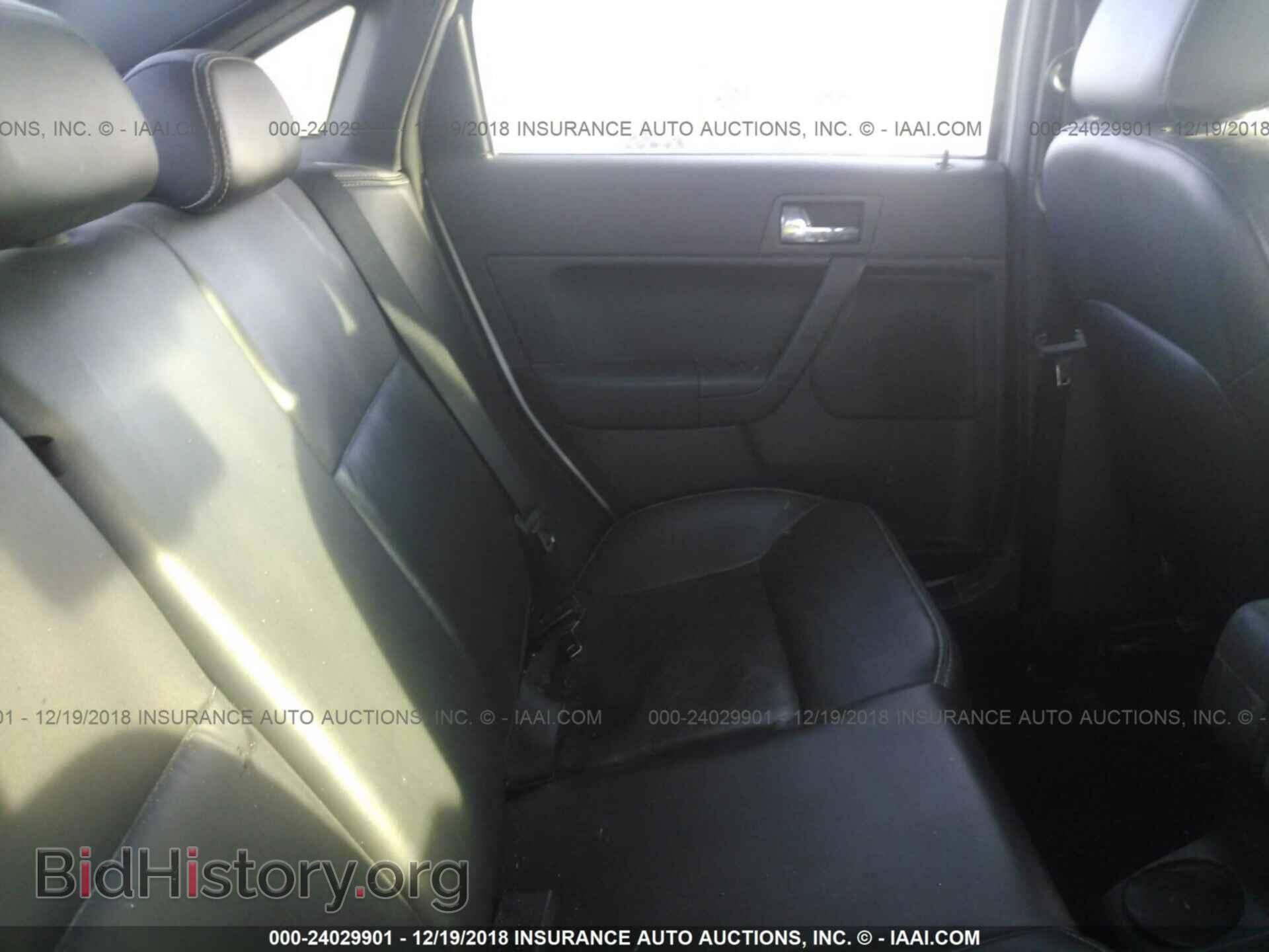2011 FORD FOCUS - VIN: 1FAHP3GN1BW151663 - Photo 8
