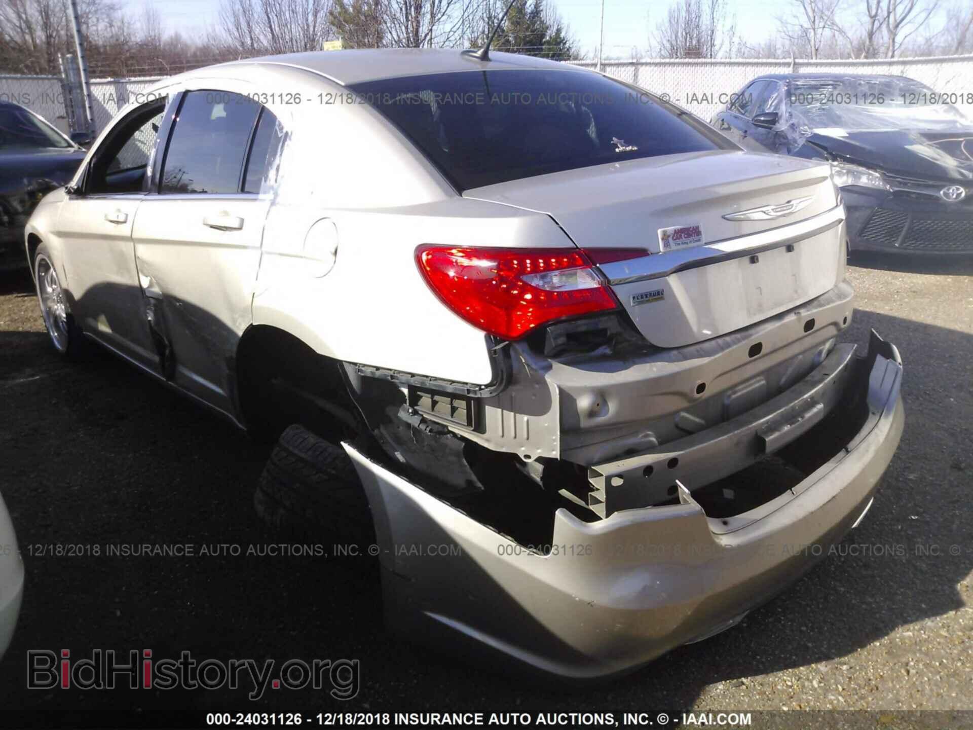 2013 CHRYSLER 200 - VIN: 1C3CCBBGXDN635329 - Фото 3