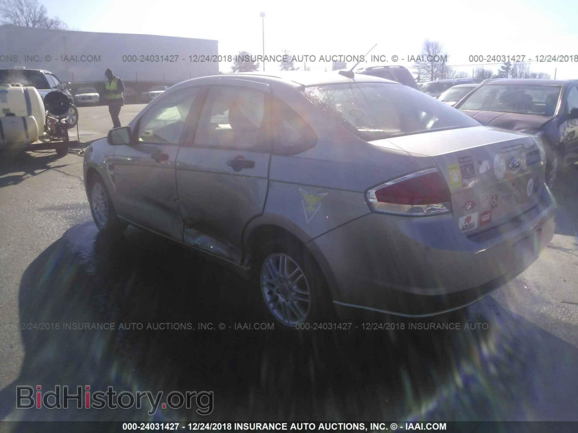 2008 FORD FOCUS - VIN: 1FAHP35N58W222407 - Фото 3