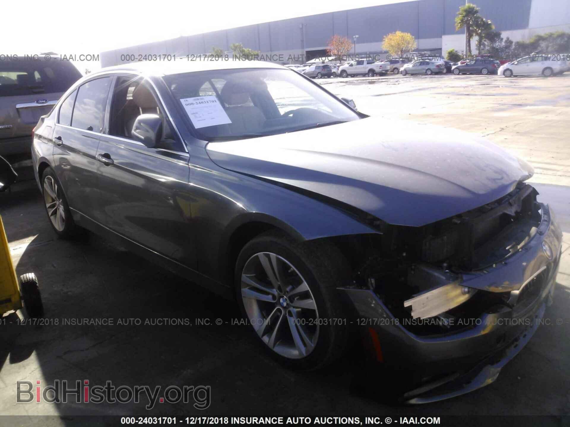 Photo WBA8B9G52HNU50103 - BMW 330 2017