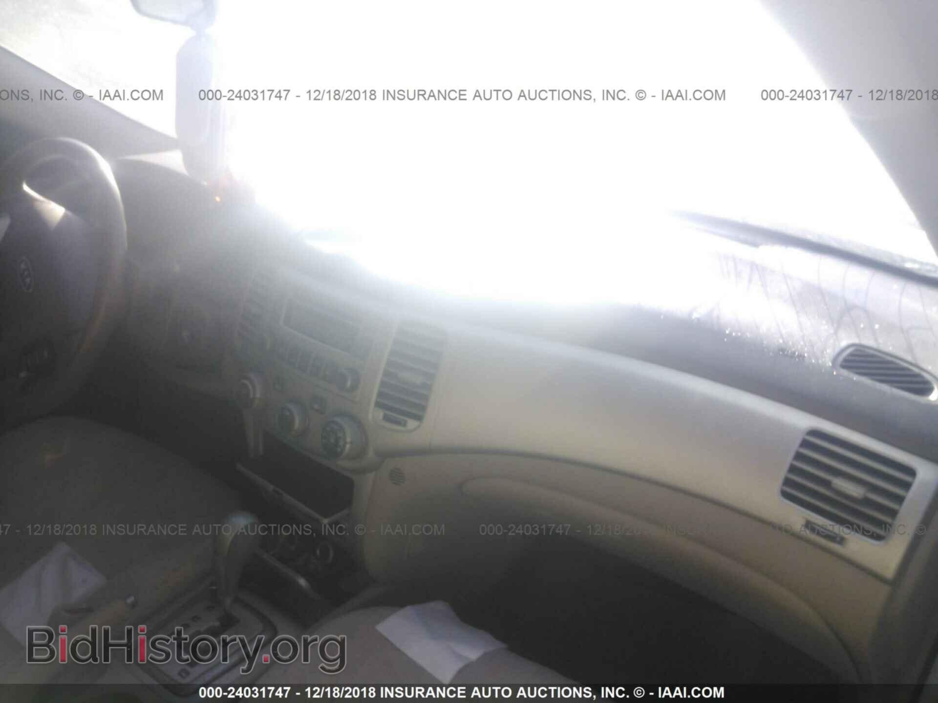 2008 KIA OPTIMA - VIN: KNAGE123685228755 - Фото 5