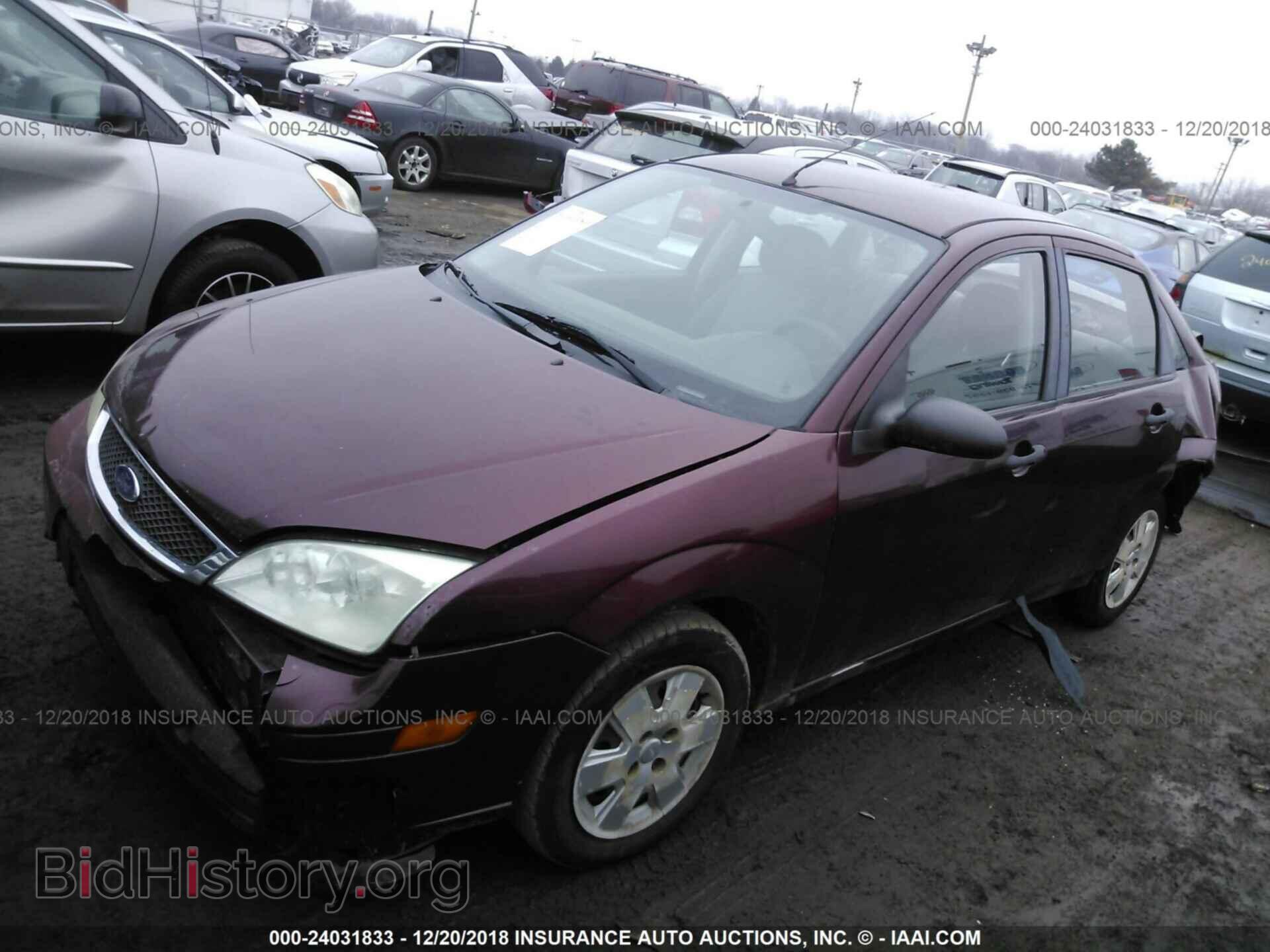 2007 FORD FOCUS - VIN: 1FAFP34N47W342738 - Photo 2