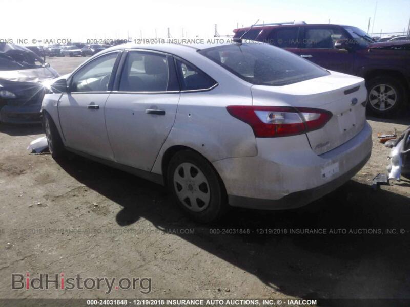 2013 Ford FOCUS (VIN 1FADP3E29DL320582) — photo 3 of 10