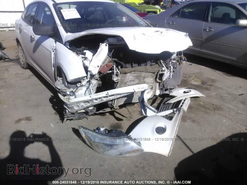 2013 Ford FOCUS (VIN 1FADP3E29DL320582) — photo 6 of 10