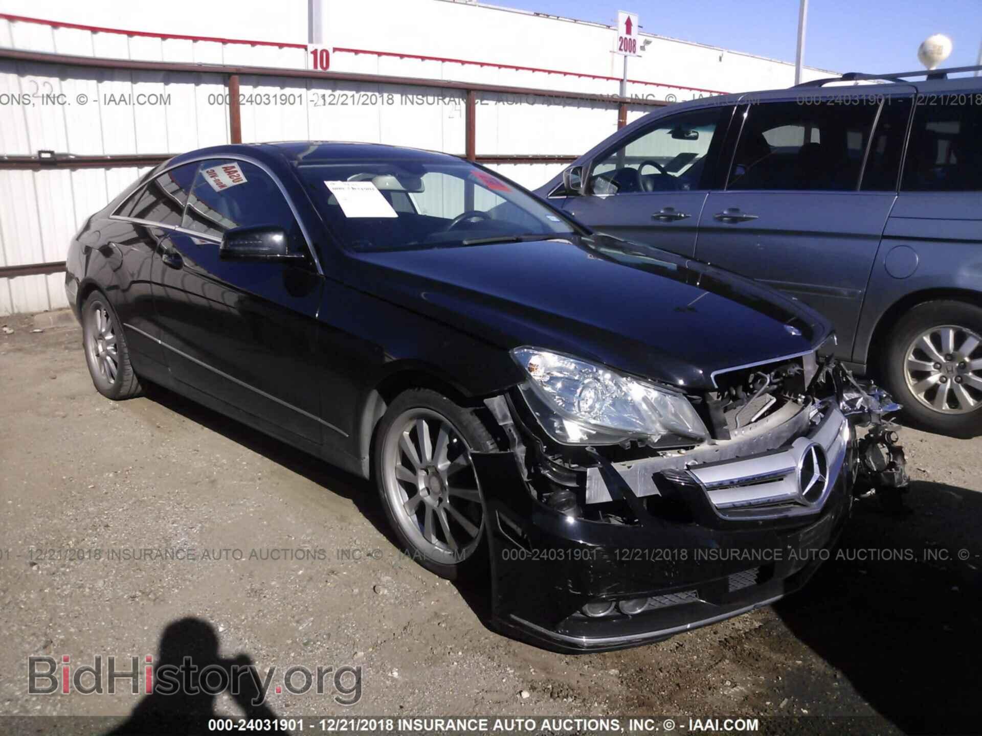 Photo WDDKJ5GB3BF080765 - MERCEDES-BENZ E 2011