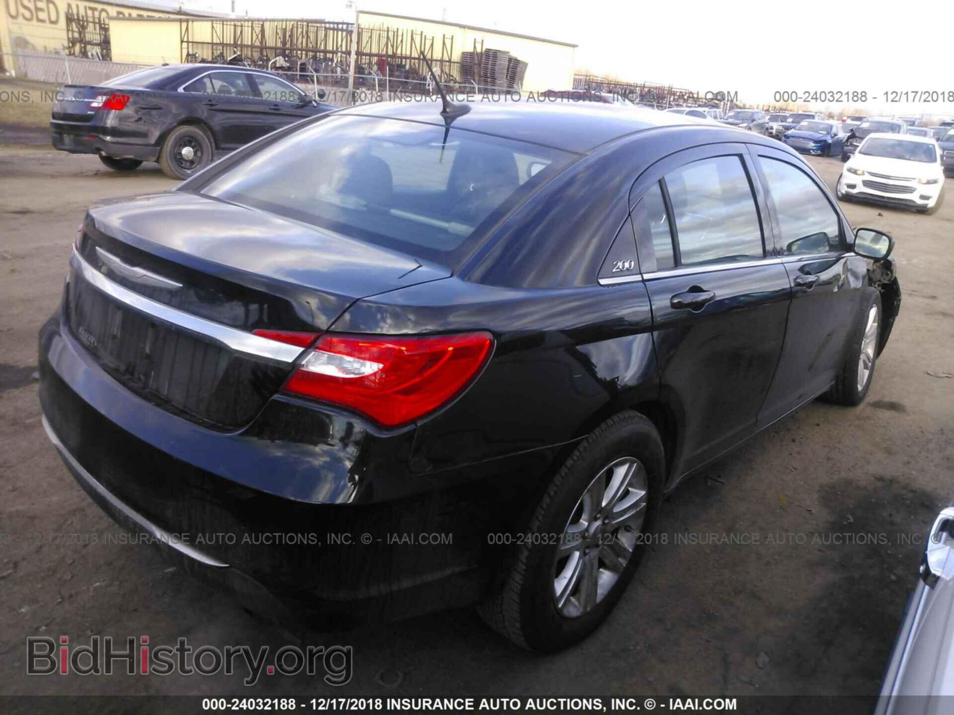 2011 CHRYSLER 200 - VIN: 1C3BC1FB6BN619906 - Photo 4