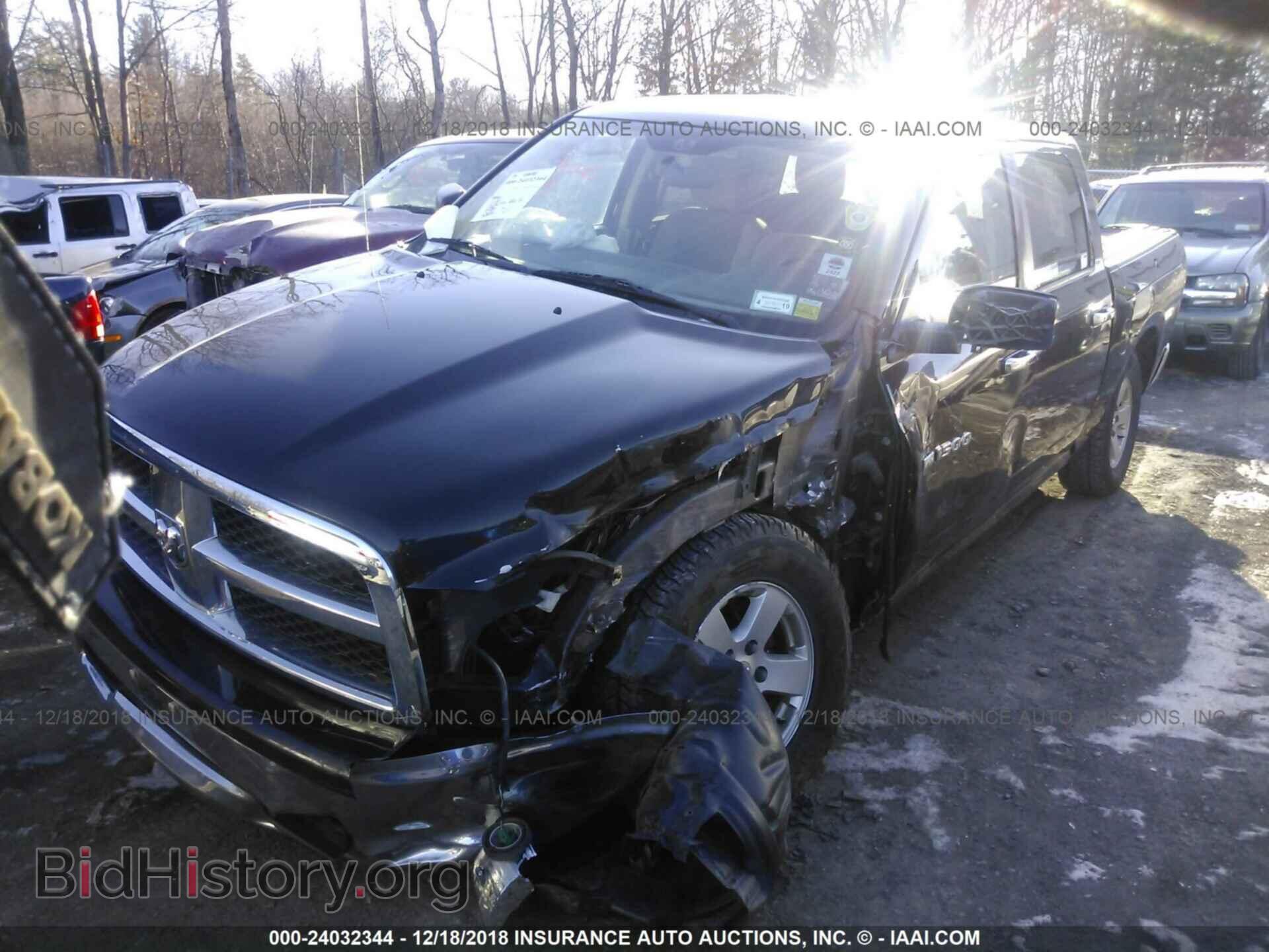 2011 Dodge Ram 1500 - VIN: 1D7RV1CT9BS517198 - Фото 2