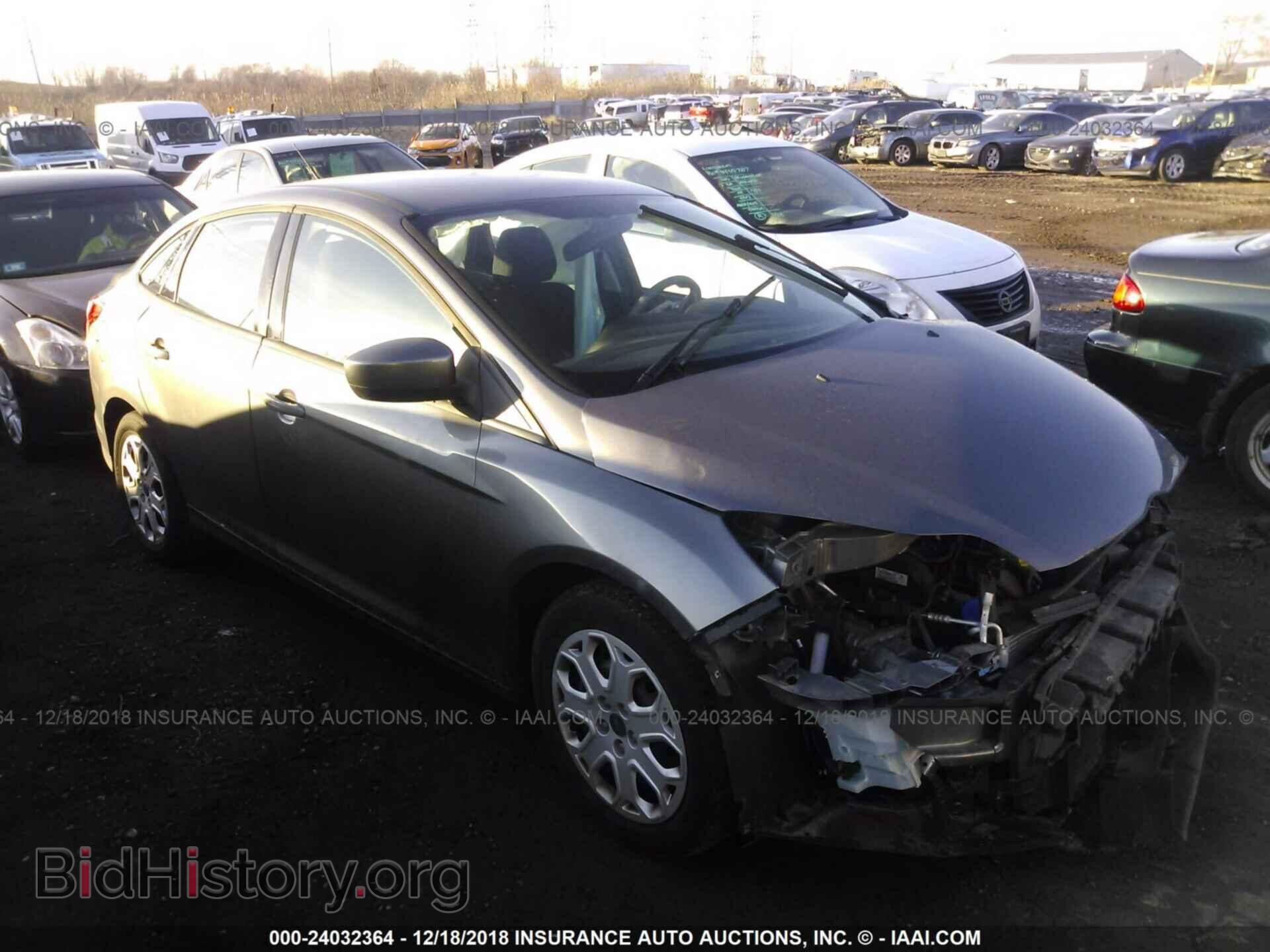 Photo 1FAHP3F21CL445560 - FORD FOCUS 2012