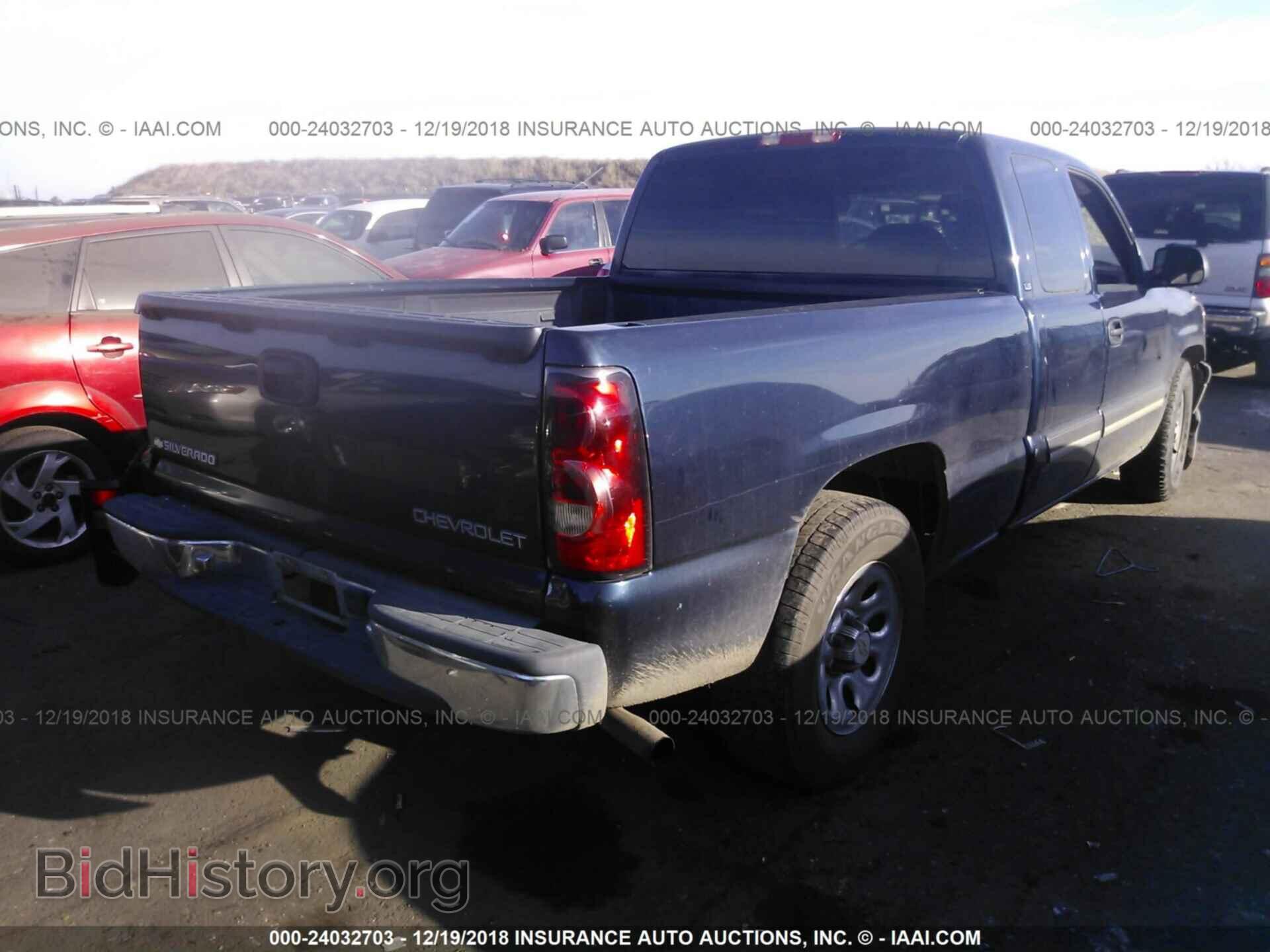2005 CHEVROLET SILVERADO - VIN: 2GCEC19V951326456 - Фото 4