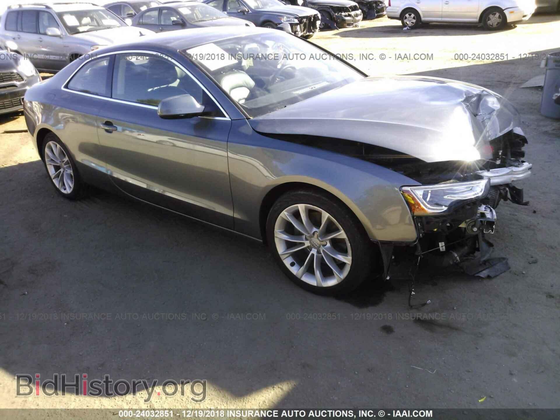 Photo WAUCFAFR3DA067874 - AUDI A5 2013