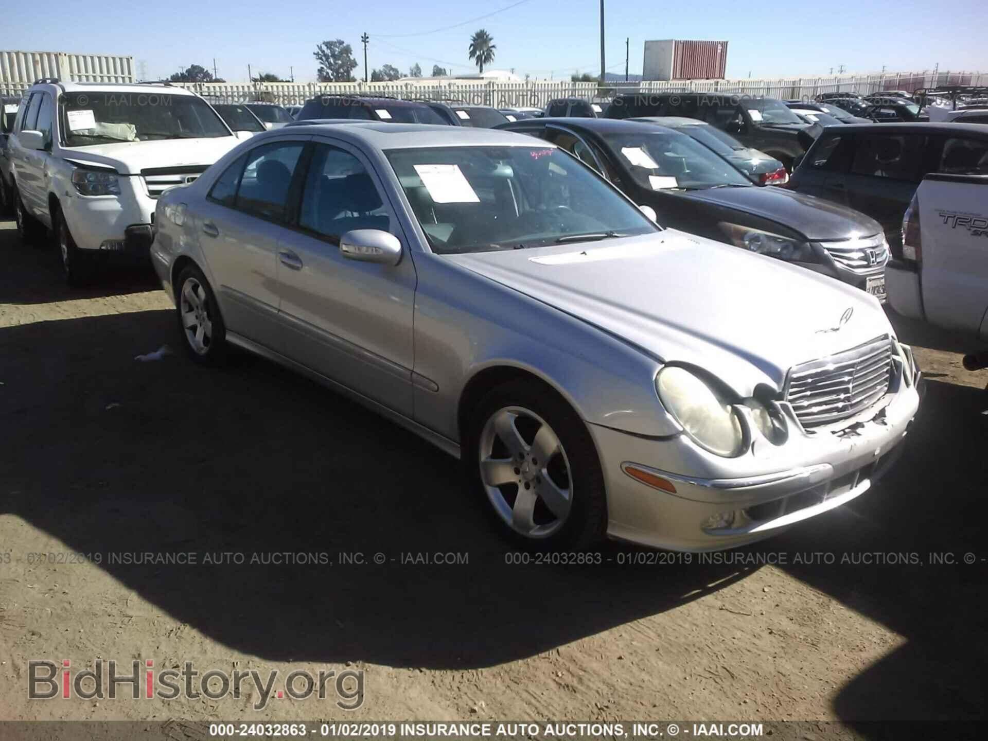 Photo WDBUF70J05A615309 - MERCEDES-BENZ E 2005