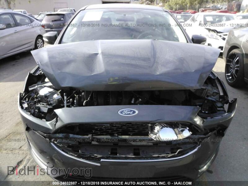 2016 Ford FOCUS (VIN 1FADP3F27GL351879) — photo 6 of 10