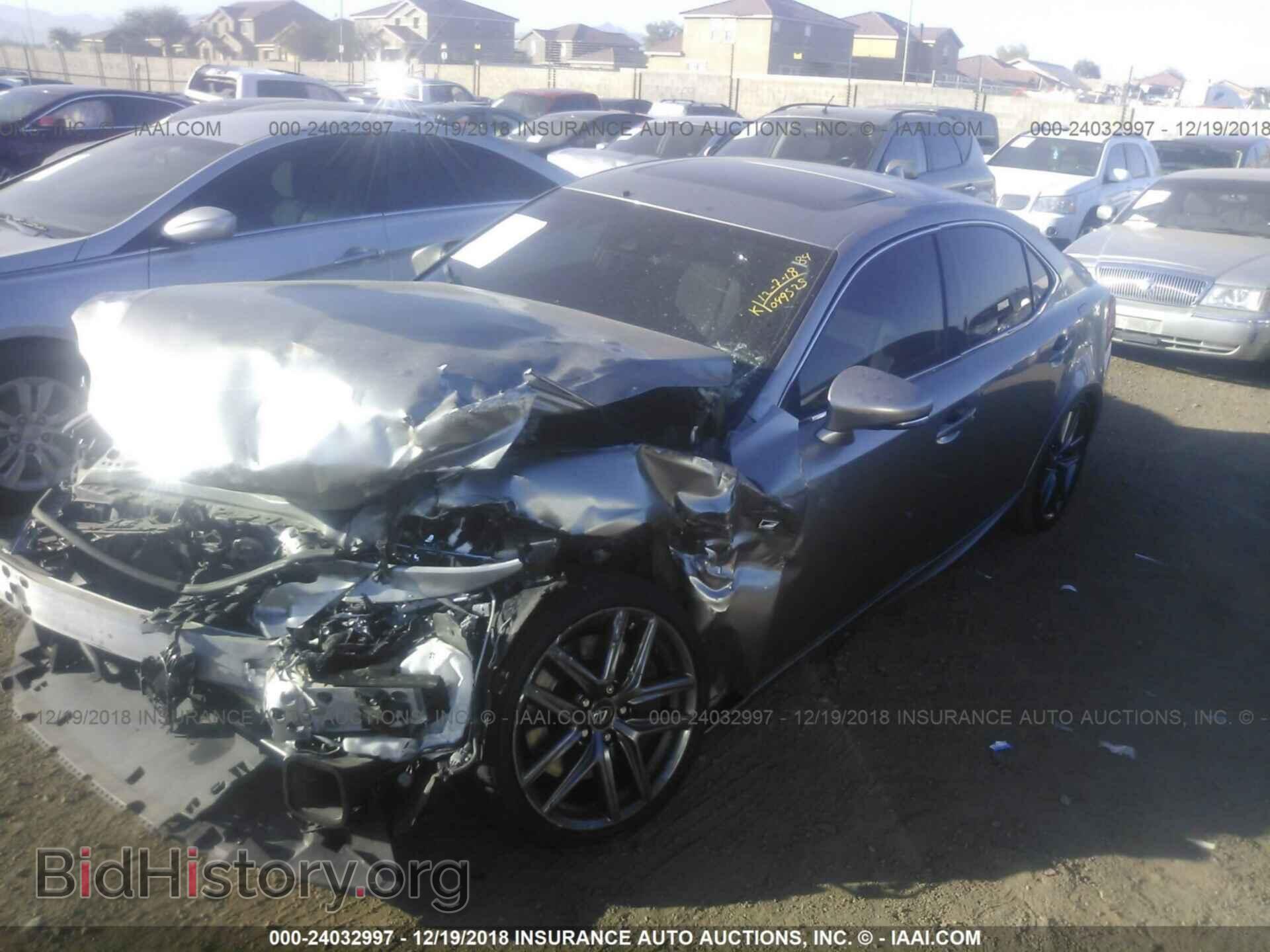 2017 LEXUS IS - VIN: JTHBA1D29H5049525 - Photo 2