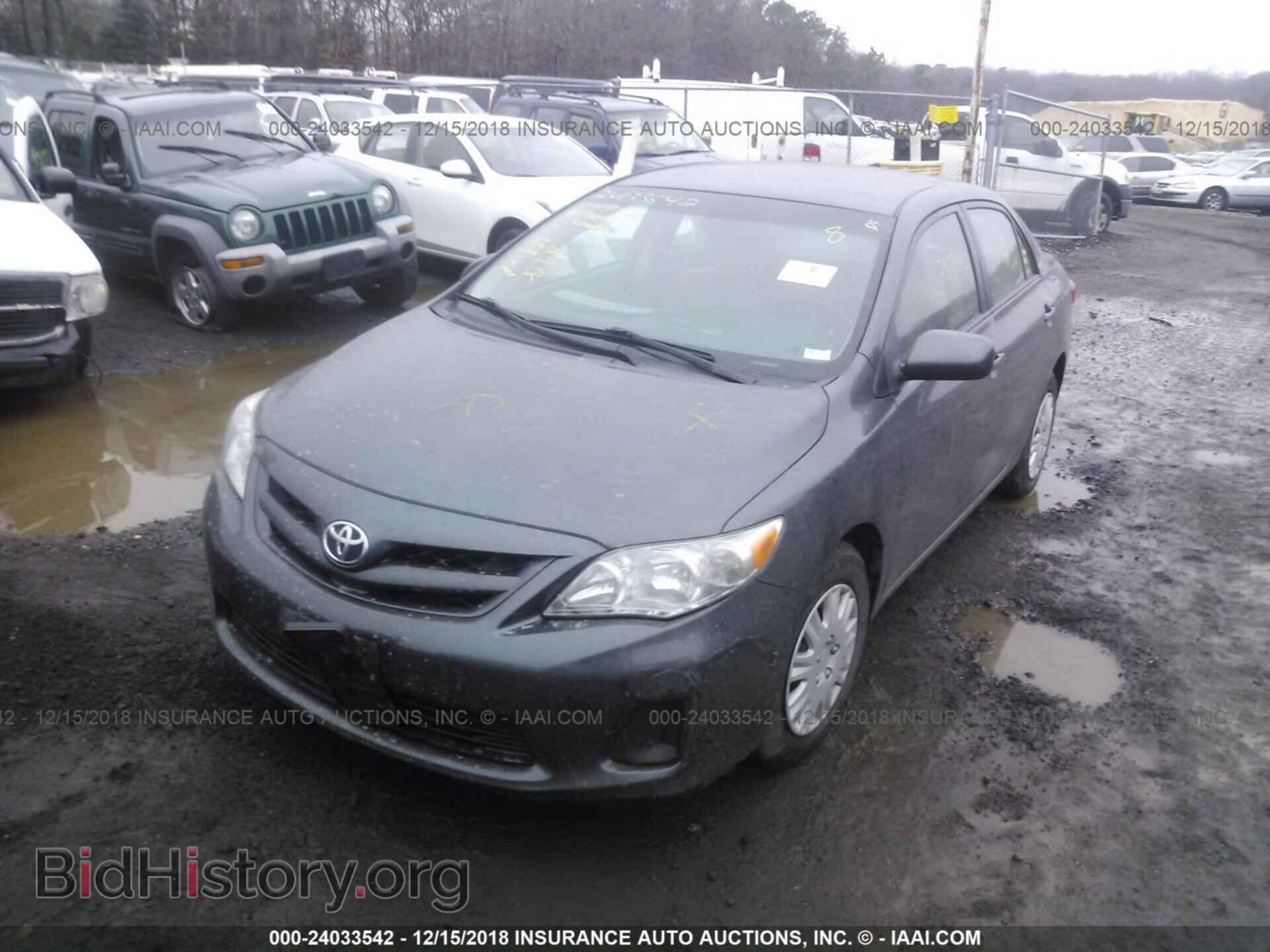 2011 Toyota Corolla - VIN: 2T1BU4EE2BC632497 - Фото 2