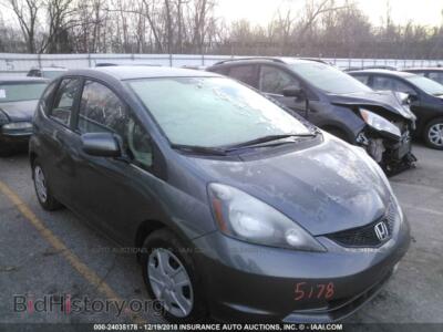 2013 Honda FIT, серый — VIN JHMGE8H34DC056460, IAAI