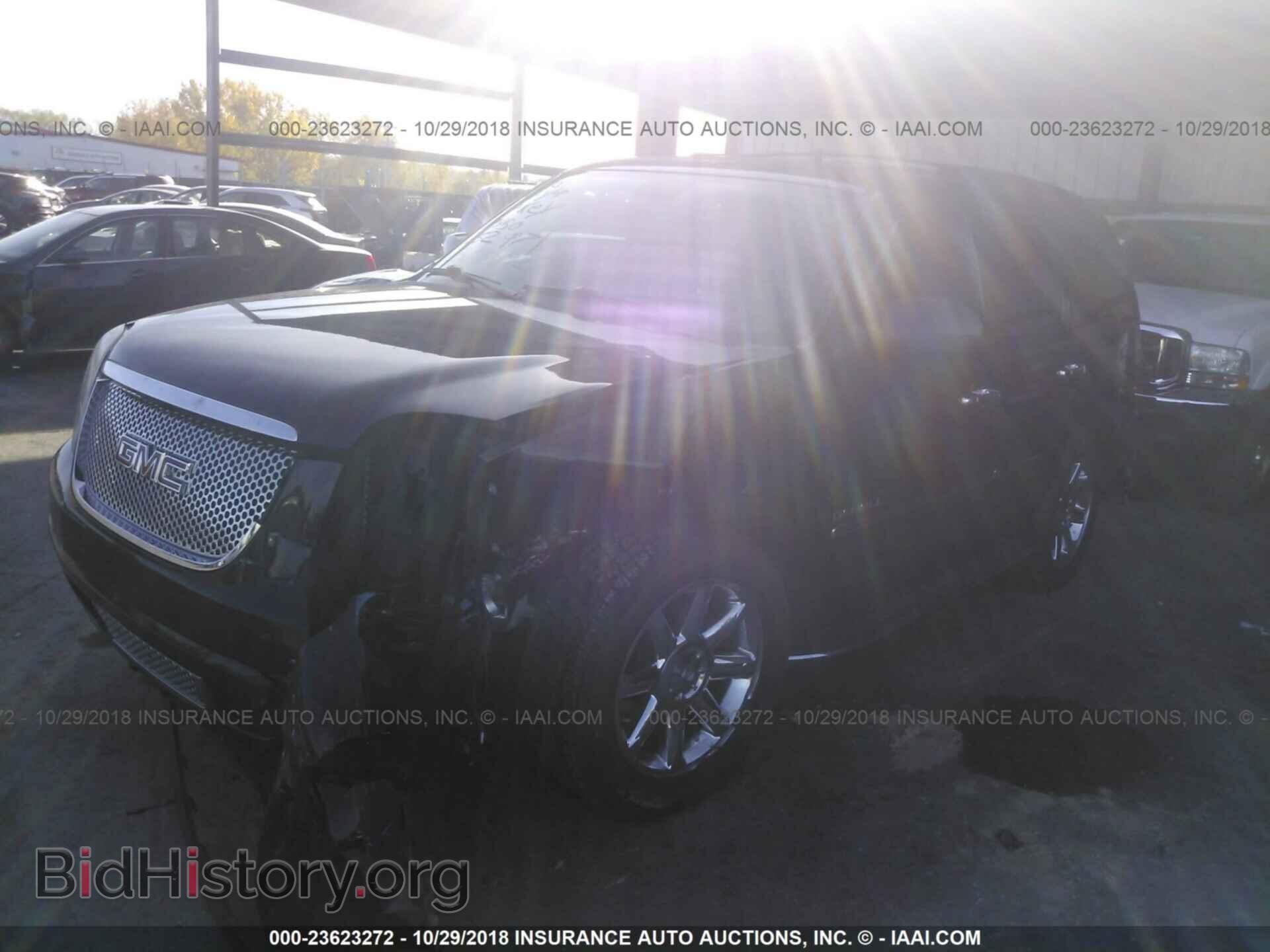 2011 GMC YUKON - VIN: 1GKS2EEF7BR262971 - Photo 2