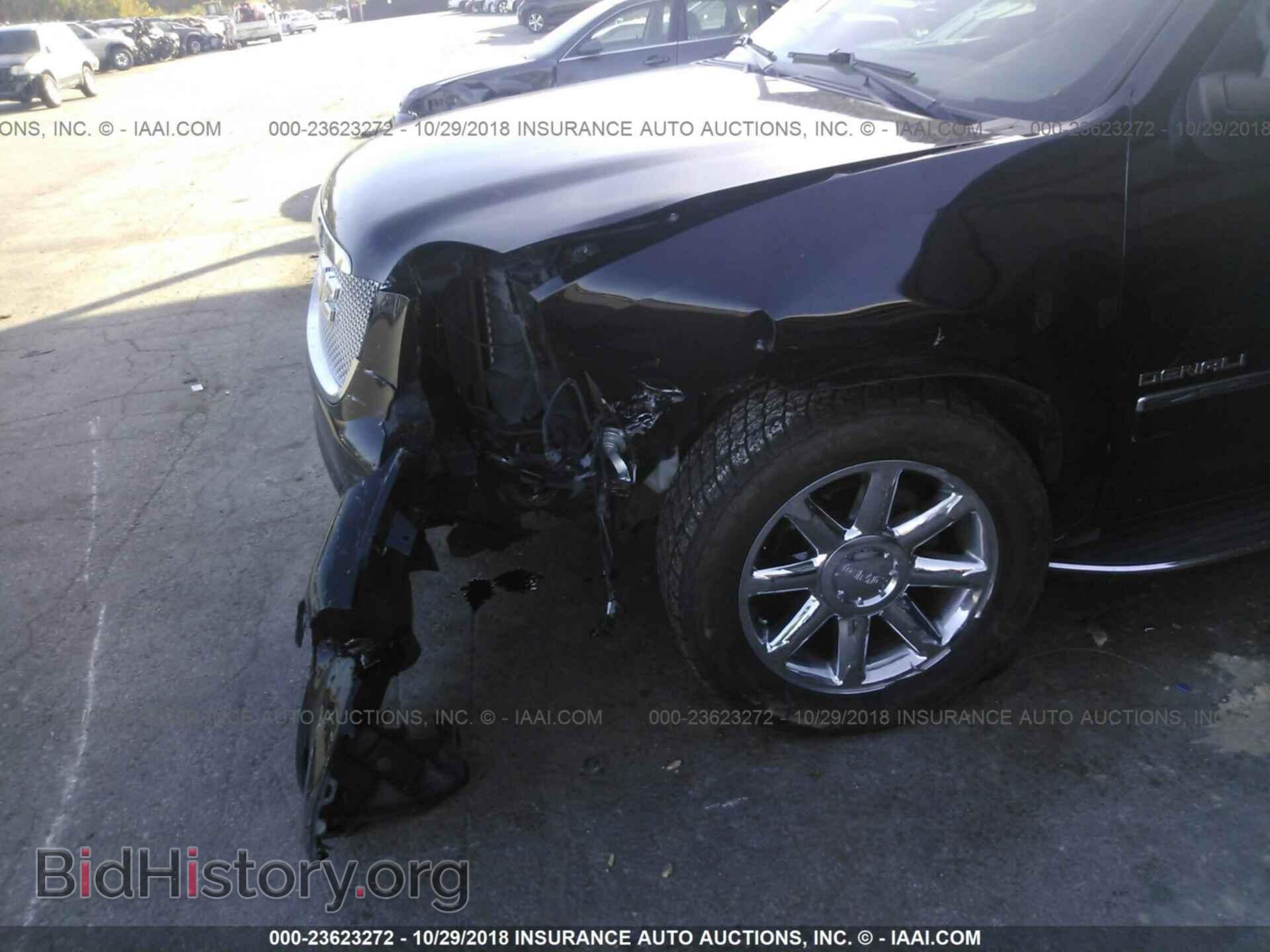 2011 GMC YUKON - VIN: 1GKS2EEF7BR262971 - Photo 6