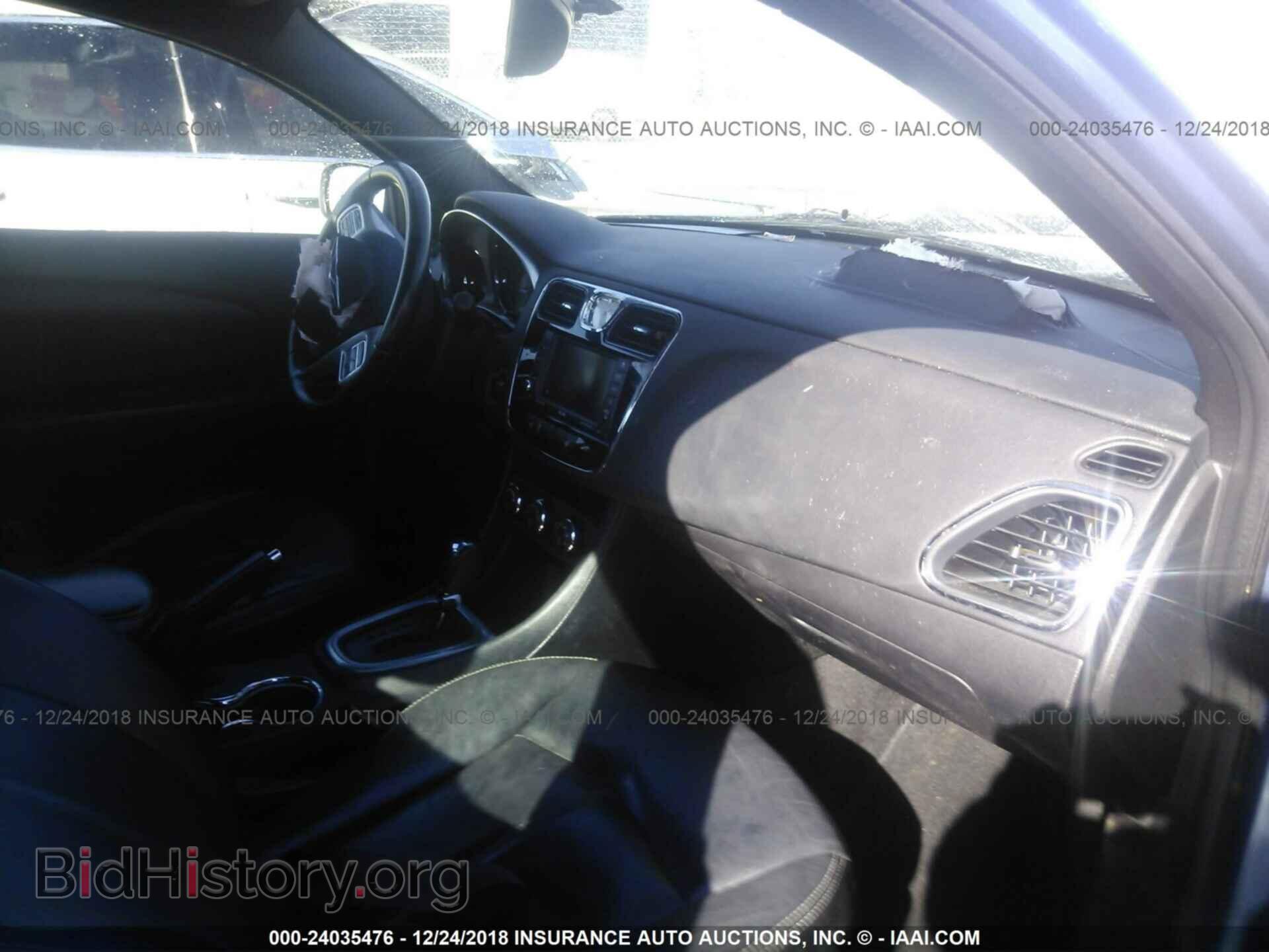 2011 CHRYSLER 200 - VIN: 1C3BC2FBXBN581473 - Photo 5