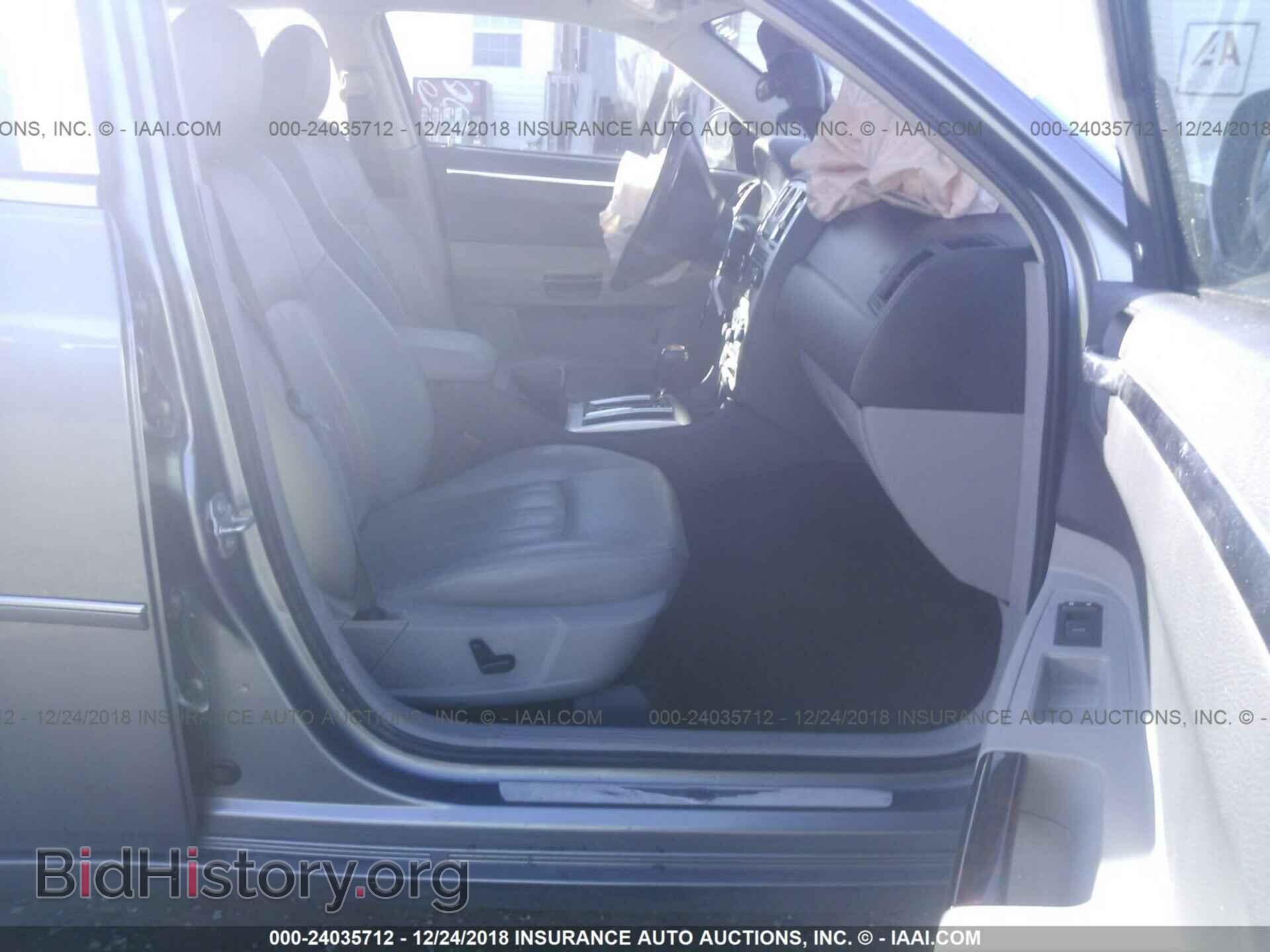 2007 CHRYSLER 300C - VIN: 2C3KA63H67H684086 - Фото 5