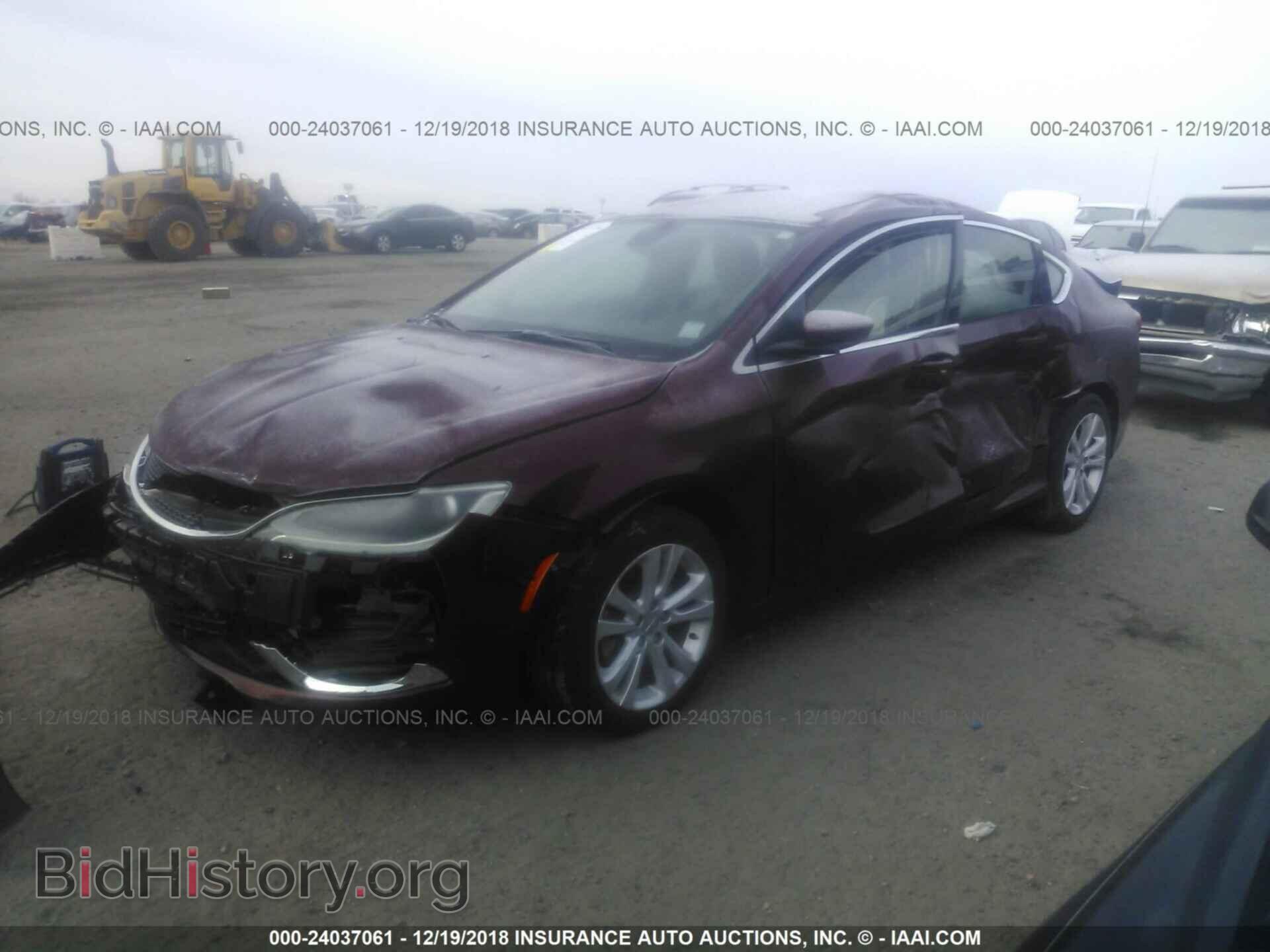 2017 CHRYSLER 200 - VIN: 1C3CCCAB6HN511589 - Photo 2