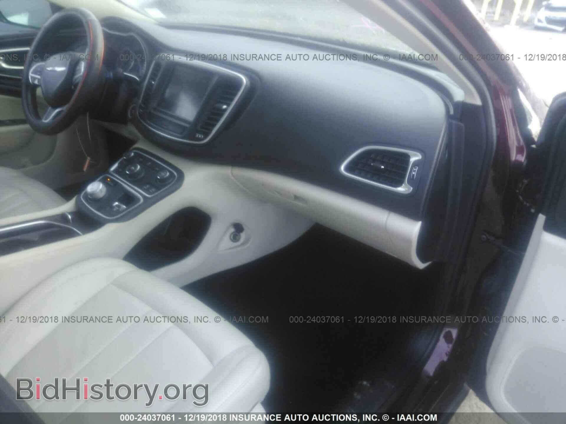 2017 CHRYSLER 200 - VIN: 1C3CCCAB6HN511589 - Photo 5