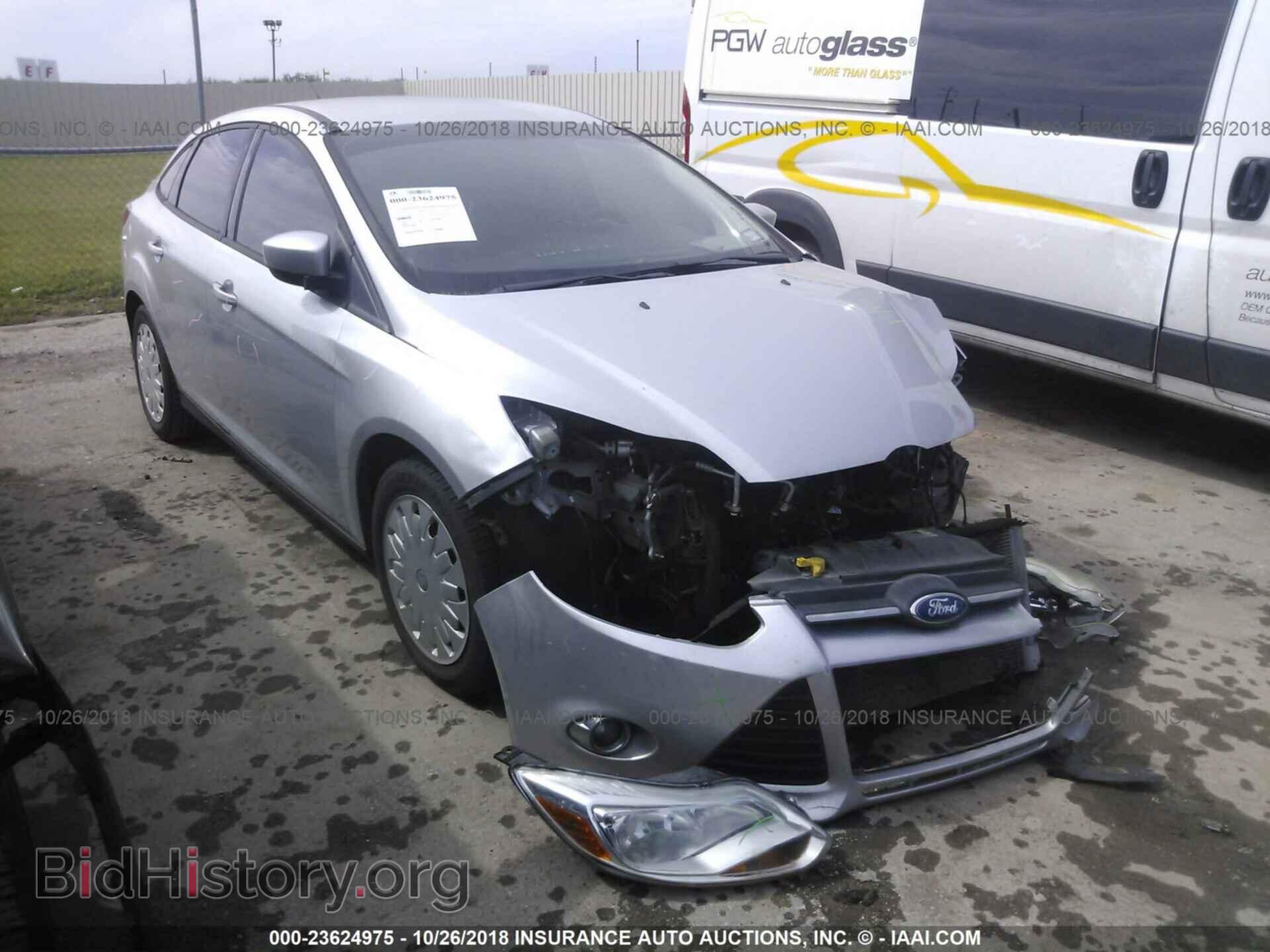 Photo 1FAHP3F26CL235312 - FORD FOCUS 2012