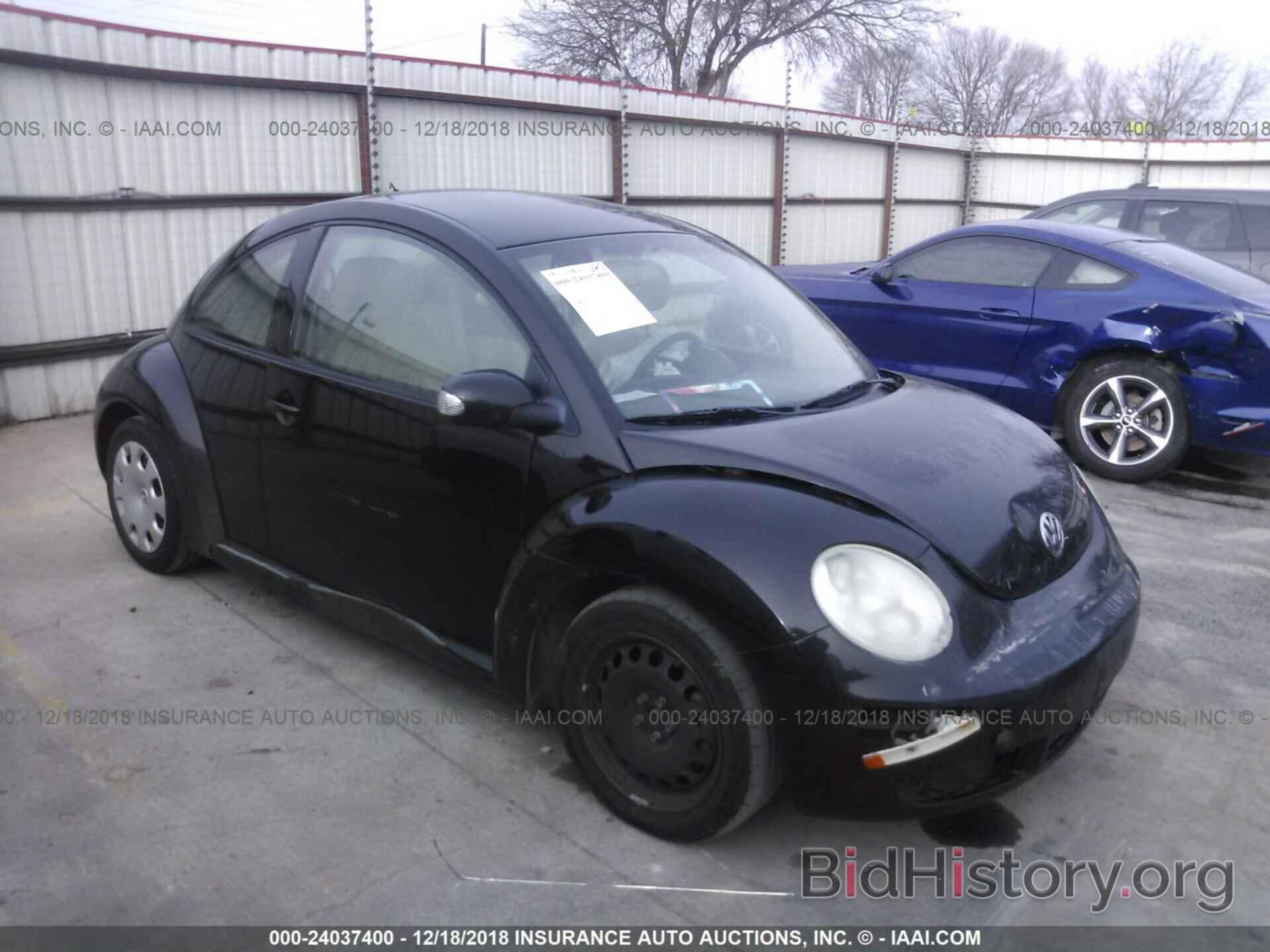 Photo 3VWPW3AG1AM018609 - VOLKSWAGEN NEW BEETLE 2010