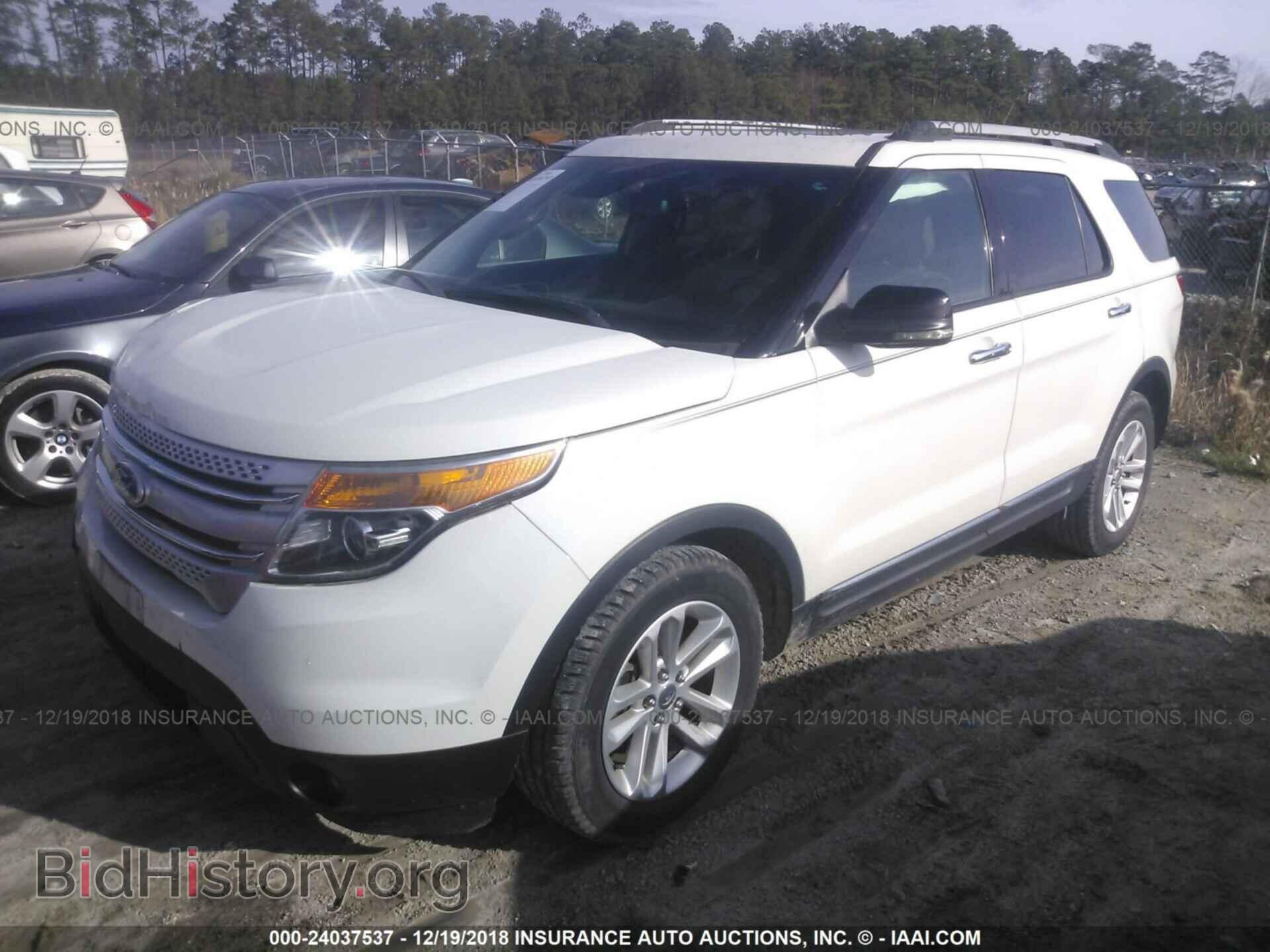 2011 FORD EXPLORER - VIN: 1FMHK7D83BGA57398 - Фото 2