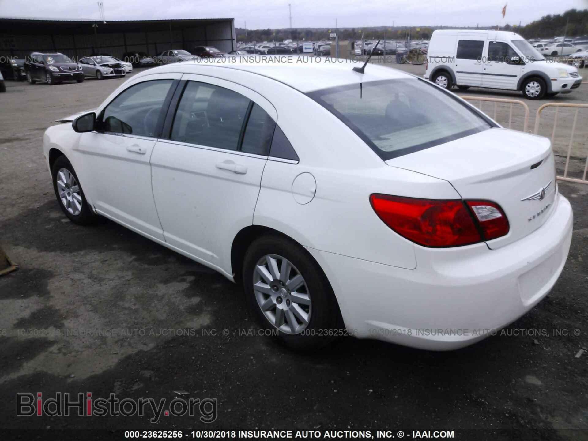 2010 CHRYSLER SEBRING - VIN: 1C3CC4FB3AN213246 - Photo 3