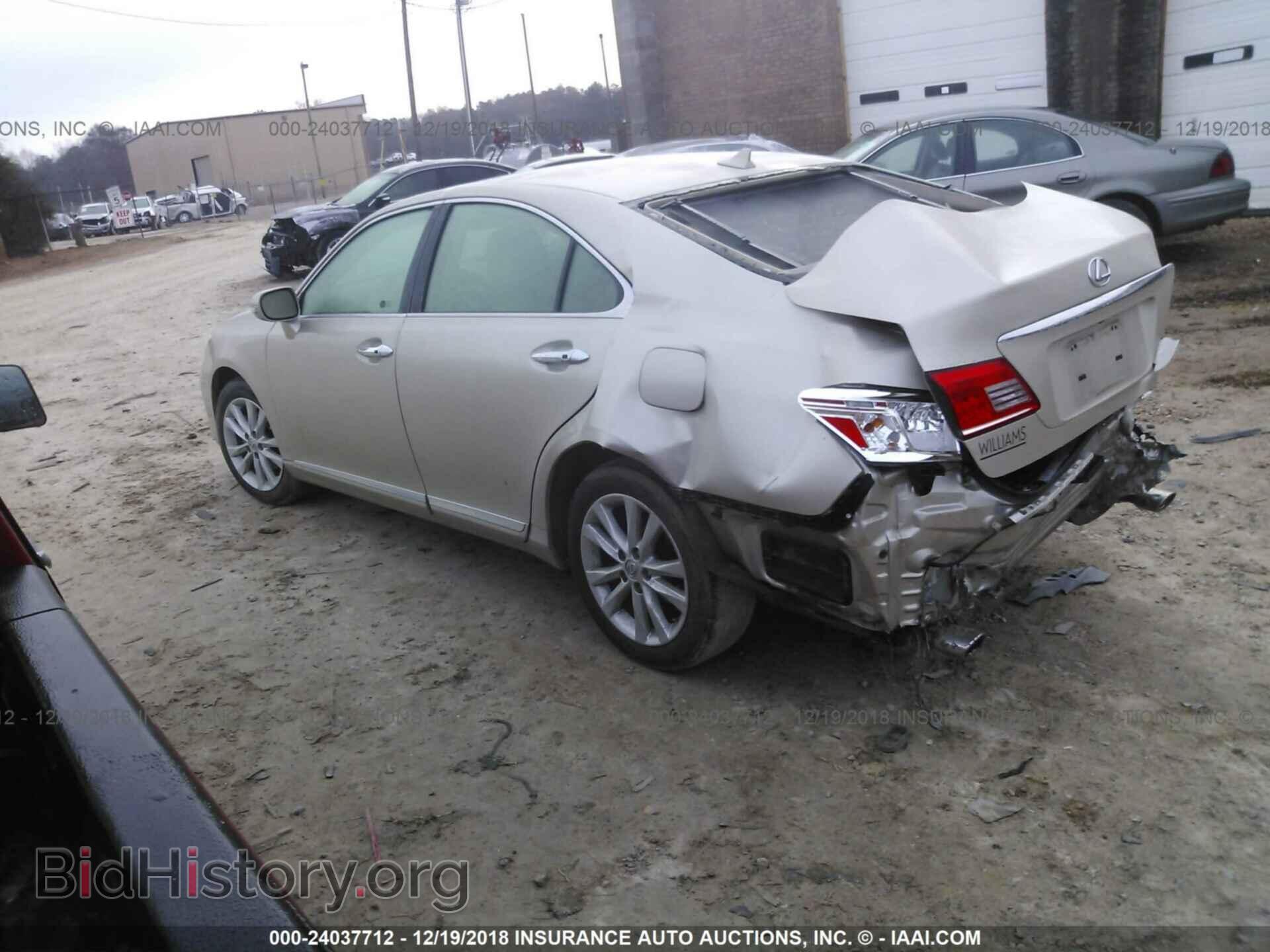 2011 LEXUS ES - VIN: JTHBK1EG1B2429698 - Фото 3
