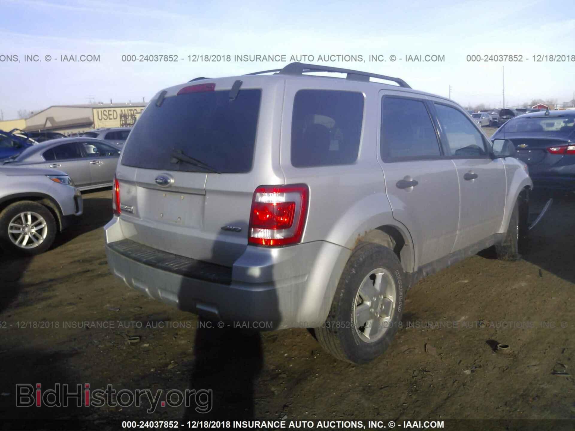 2009 FORD ESCAPE - VIN: 1FMCU93799KC86166 - Photo 4