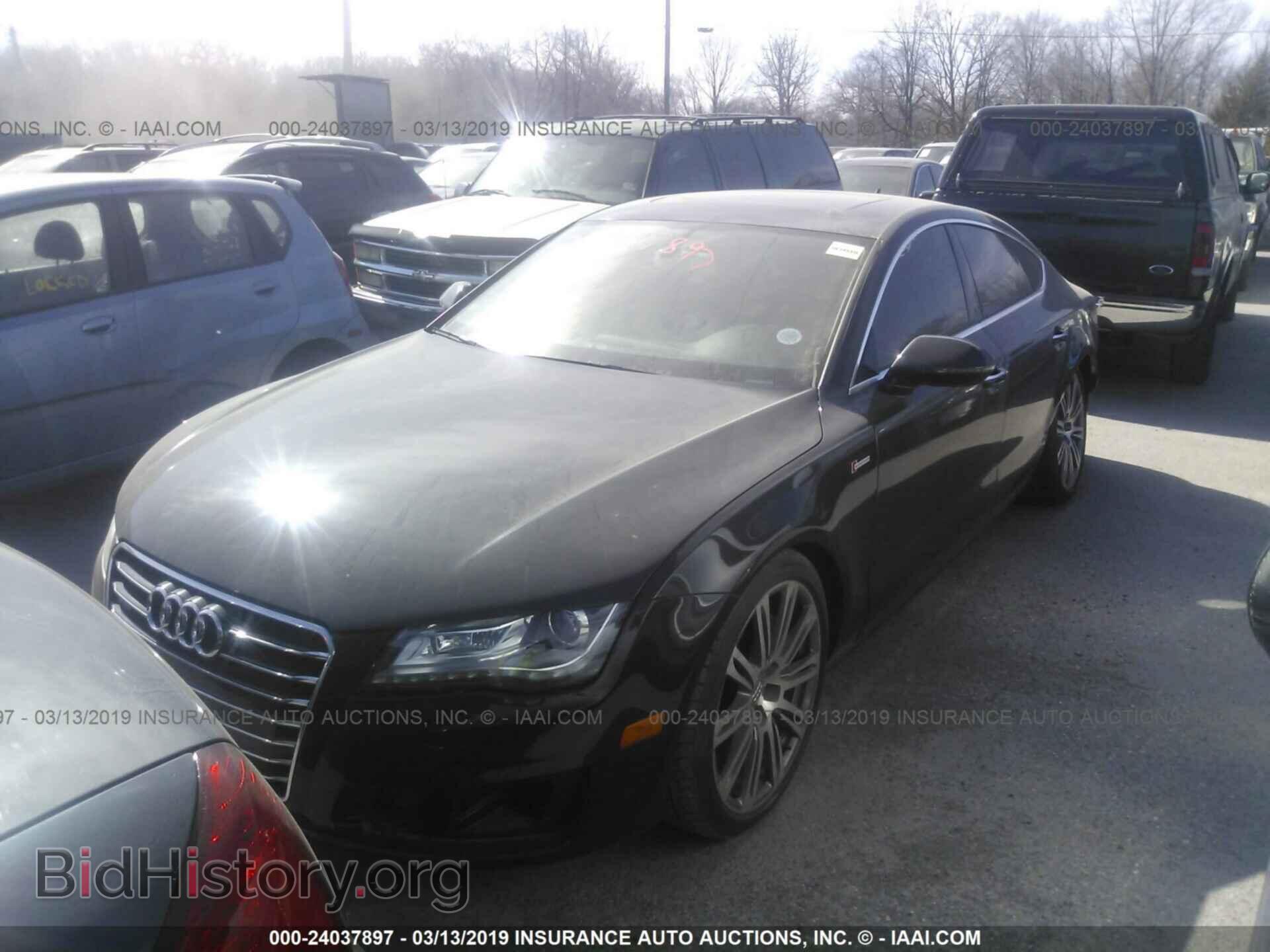 2013 AUDI A7 - VIN: WAUYGAFC8DN145850 - Фото 2