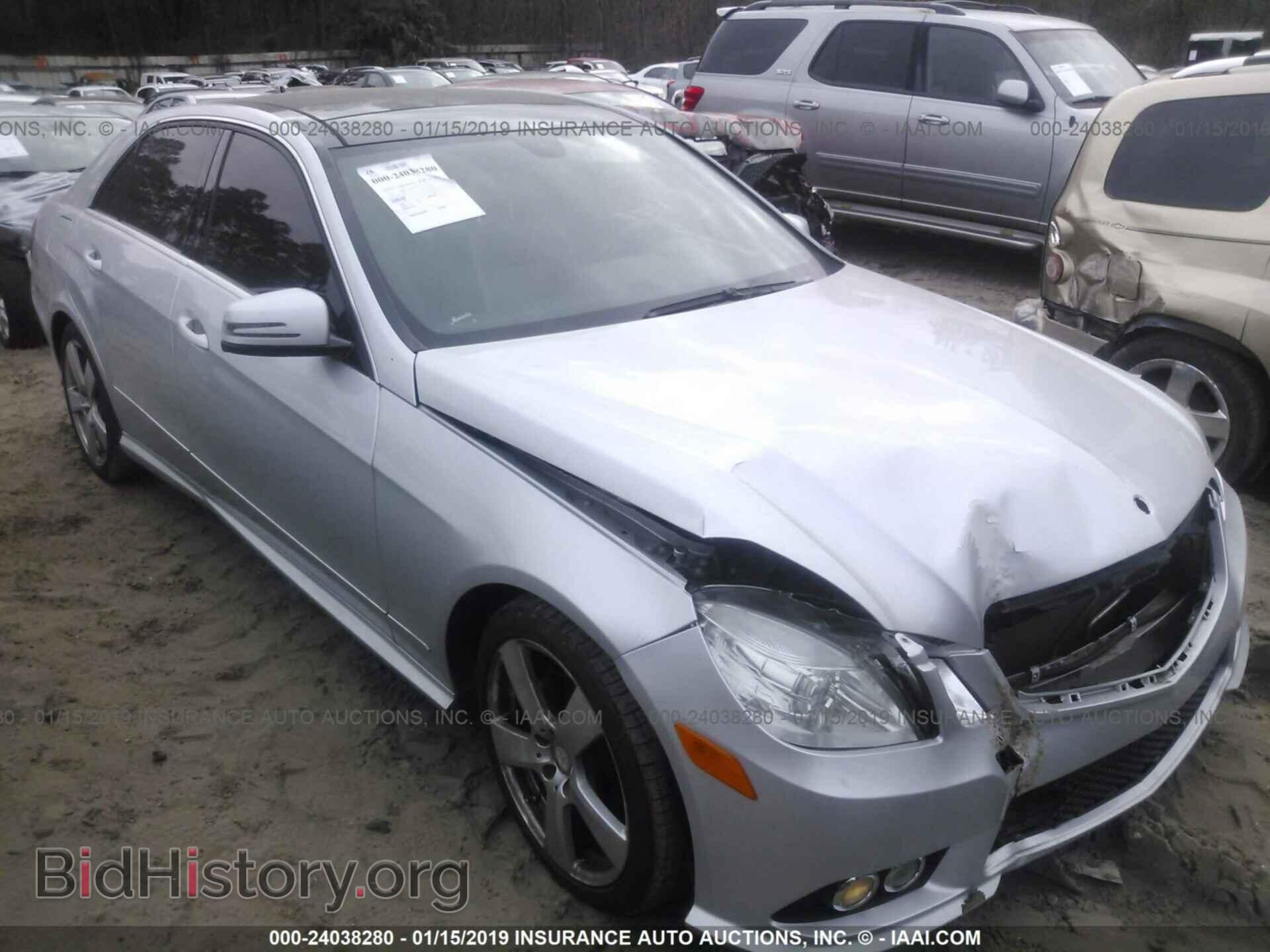 Photo WDDHF8HB0AA214963 - MERCEDES-BENZ E 2010