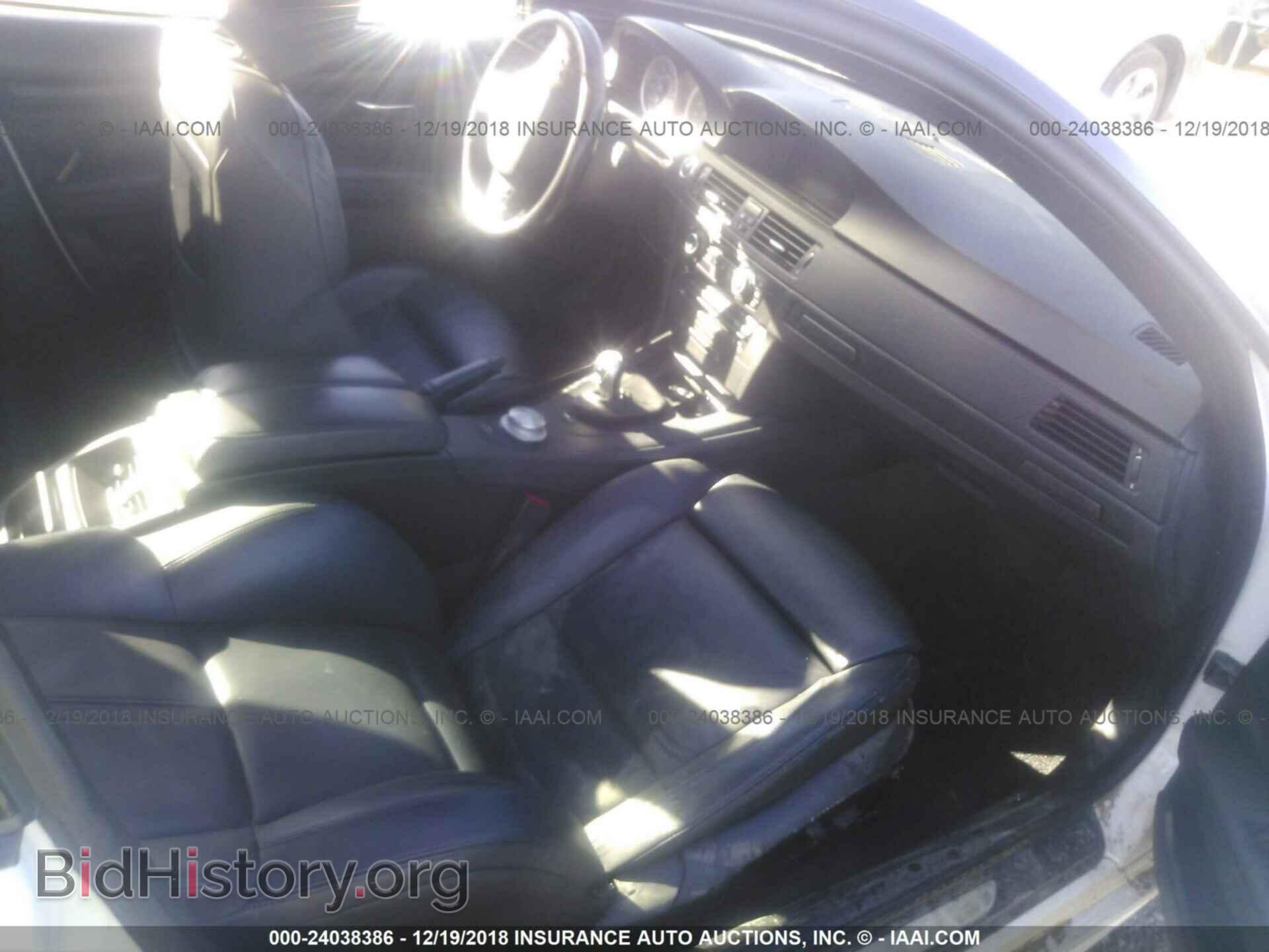 2008 BMW M3 - VIN: WBSWD93528PY41050 - Фото 5