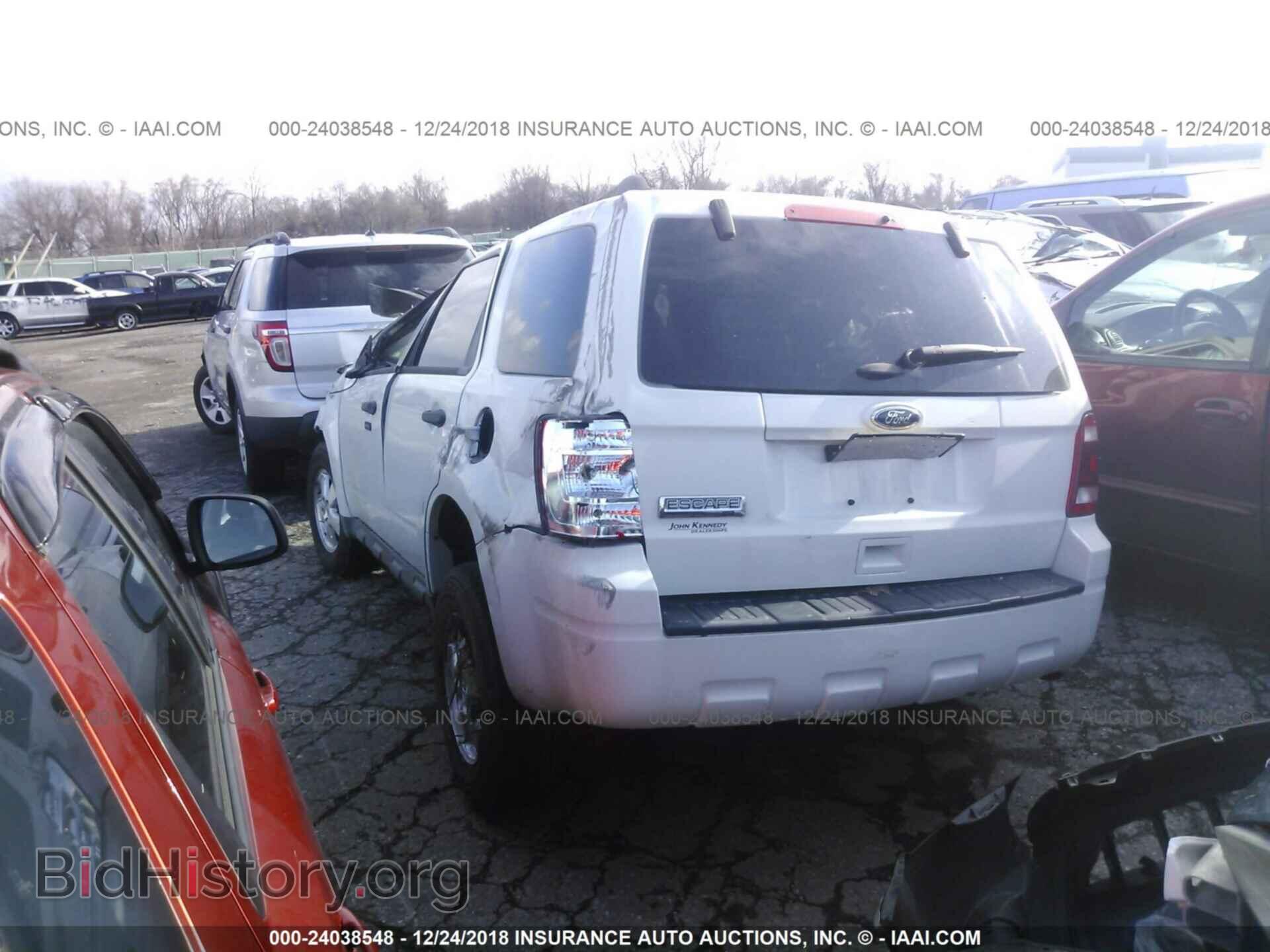 2012 FORD ESCAPE - VIN: 1FMCU0D71CKB45738 - Фото 3