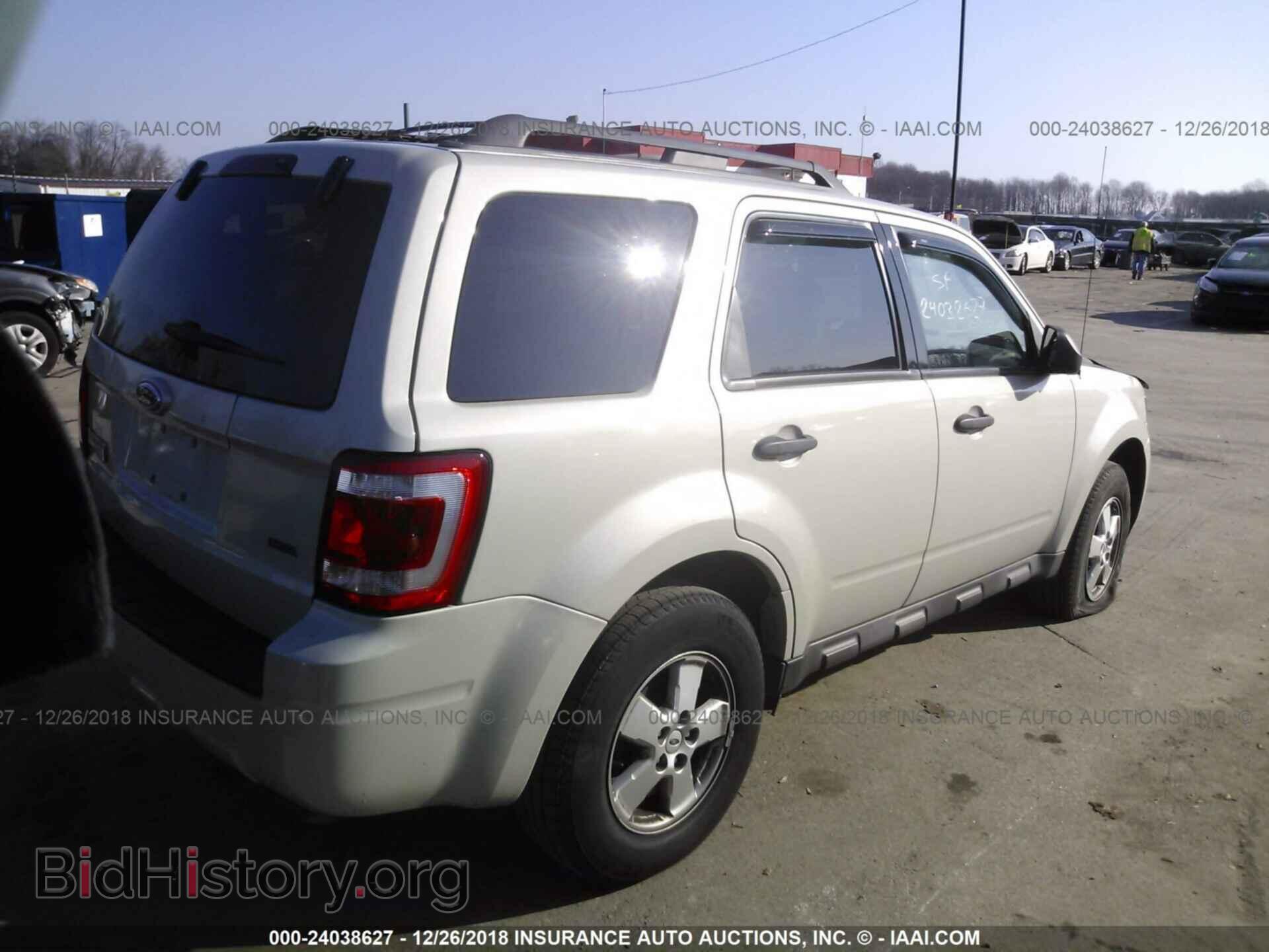 2009 FORD ESCAPE - VIN: 1FMCU03799KC31065 - Photo 4