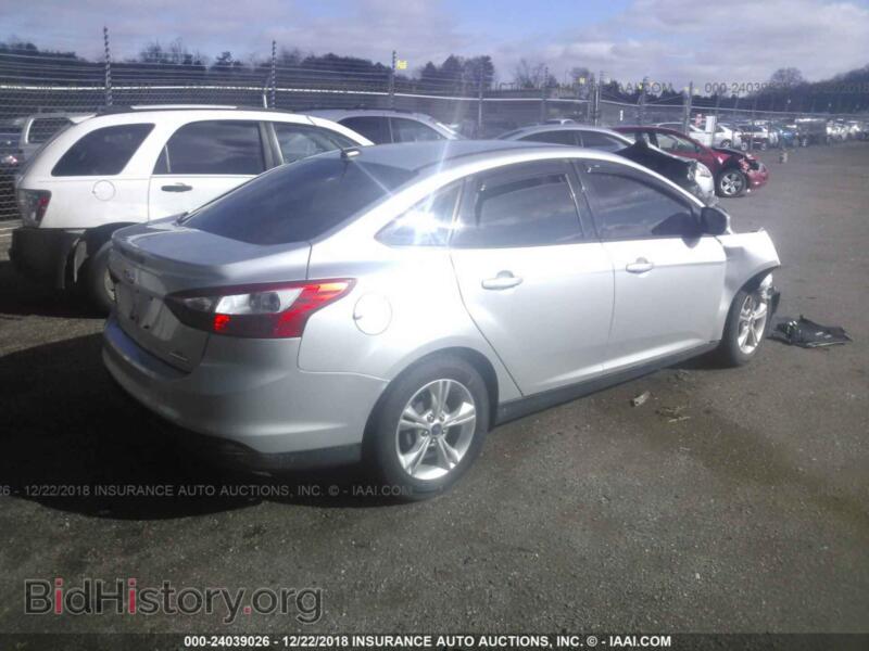2013 Ford FOCUS (VIN 1FADP3F23DL129464) — photo 4 of 10