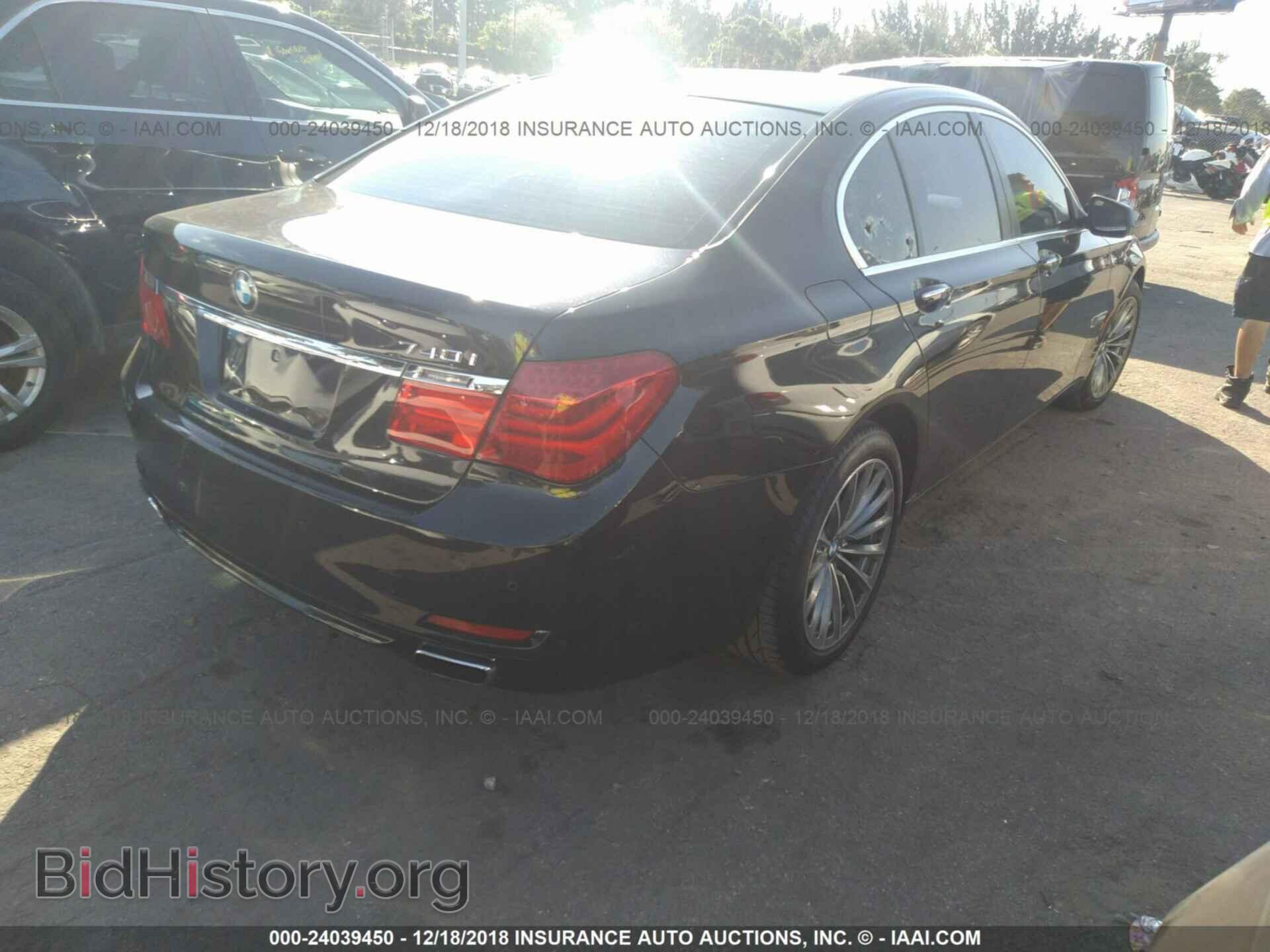 2011 BMW 740 - VIN: WBAKA4C51BC612999 - Фото 4