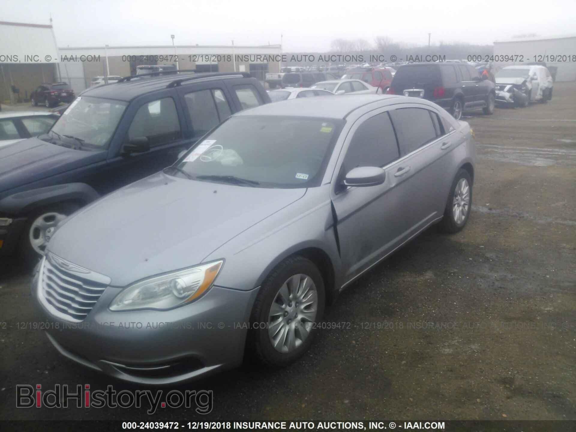 2014 CHRYSLER 200 - VIN: 1C3CCBAB6EN141217 - Фото 2