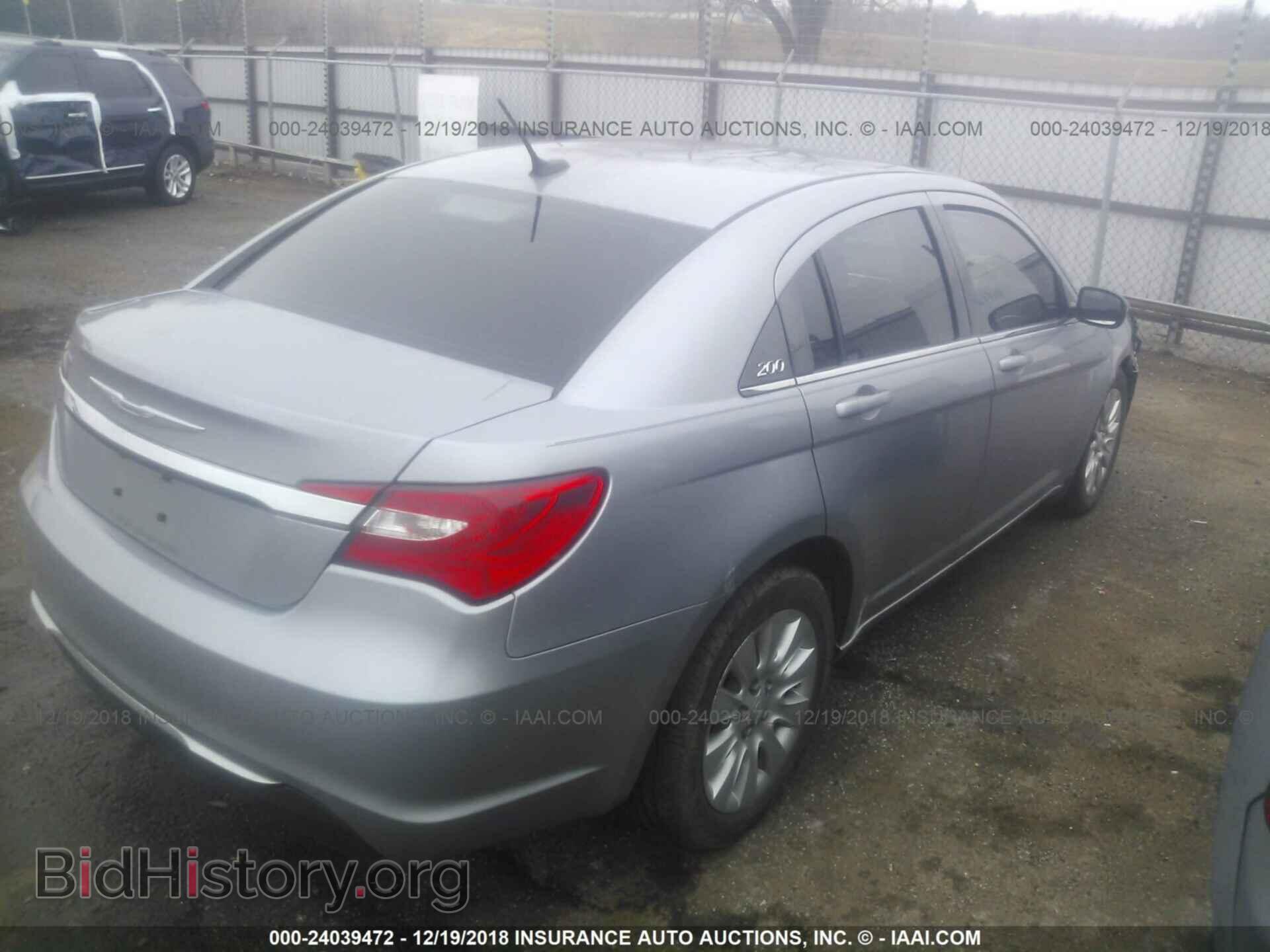 2014 CHRYSLER 200 - VIN: 1C3CCBAB6EN141217 - Фото 4