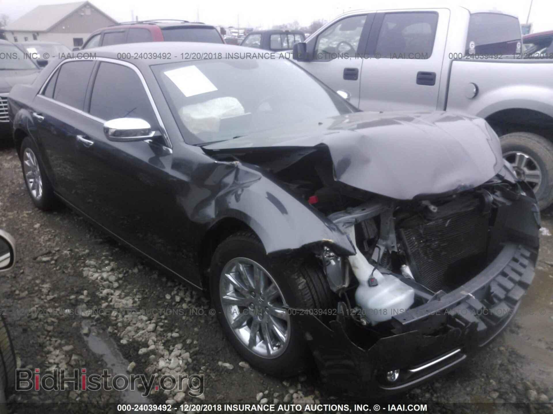 Фотография 2C3CCAET1DH650068 - CHRYSLER 300C 2013