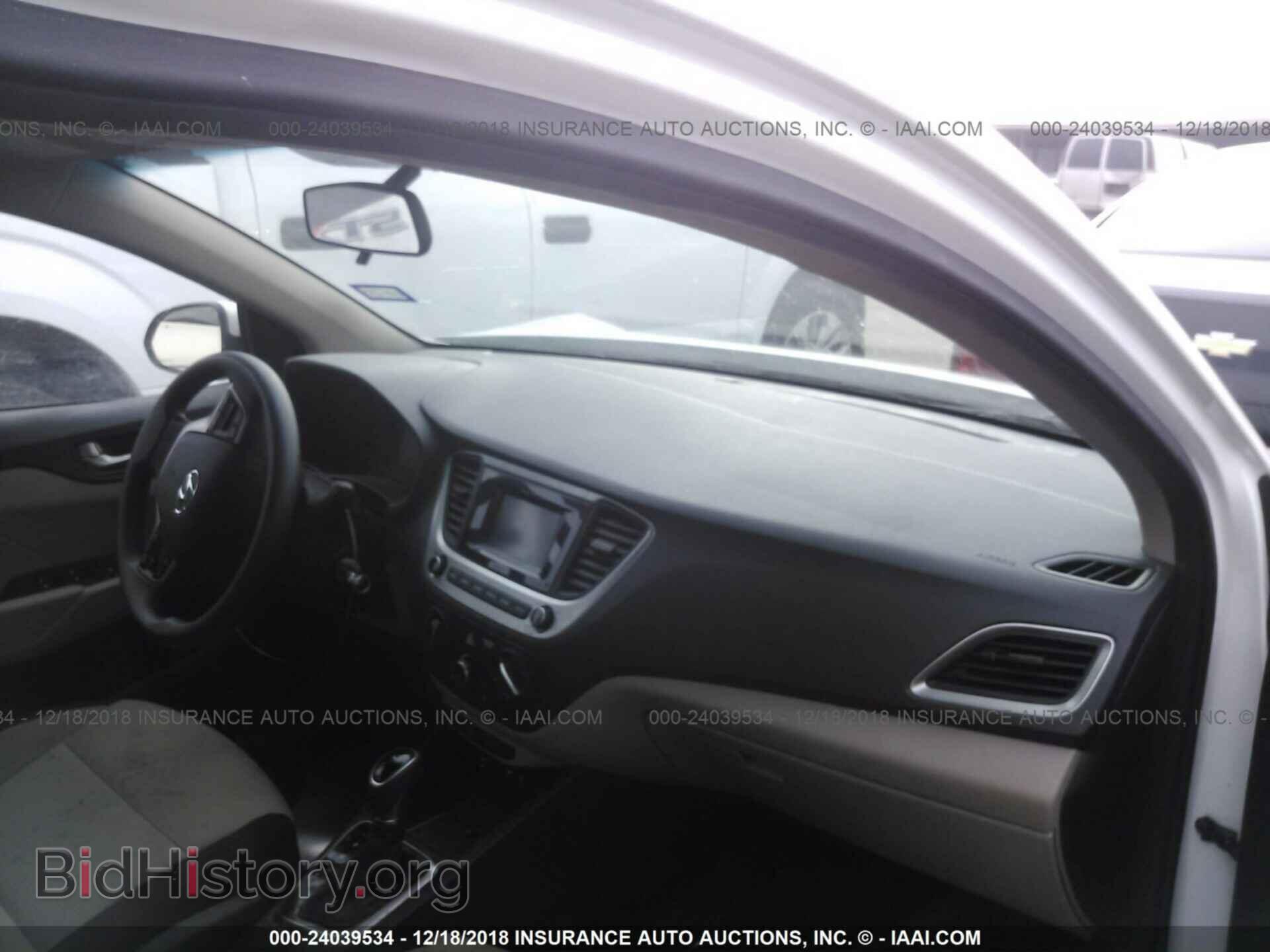 2018 HYUNDAI ACCENT - VIN: 3KPC24A32JE012392 - Фото 5